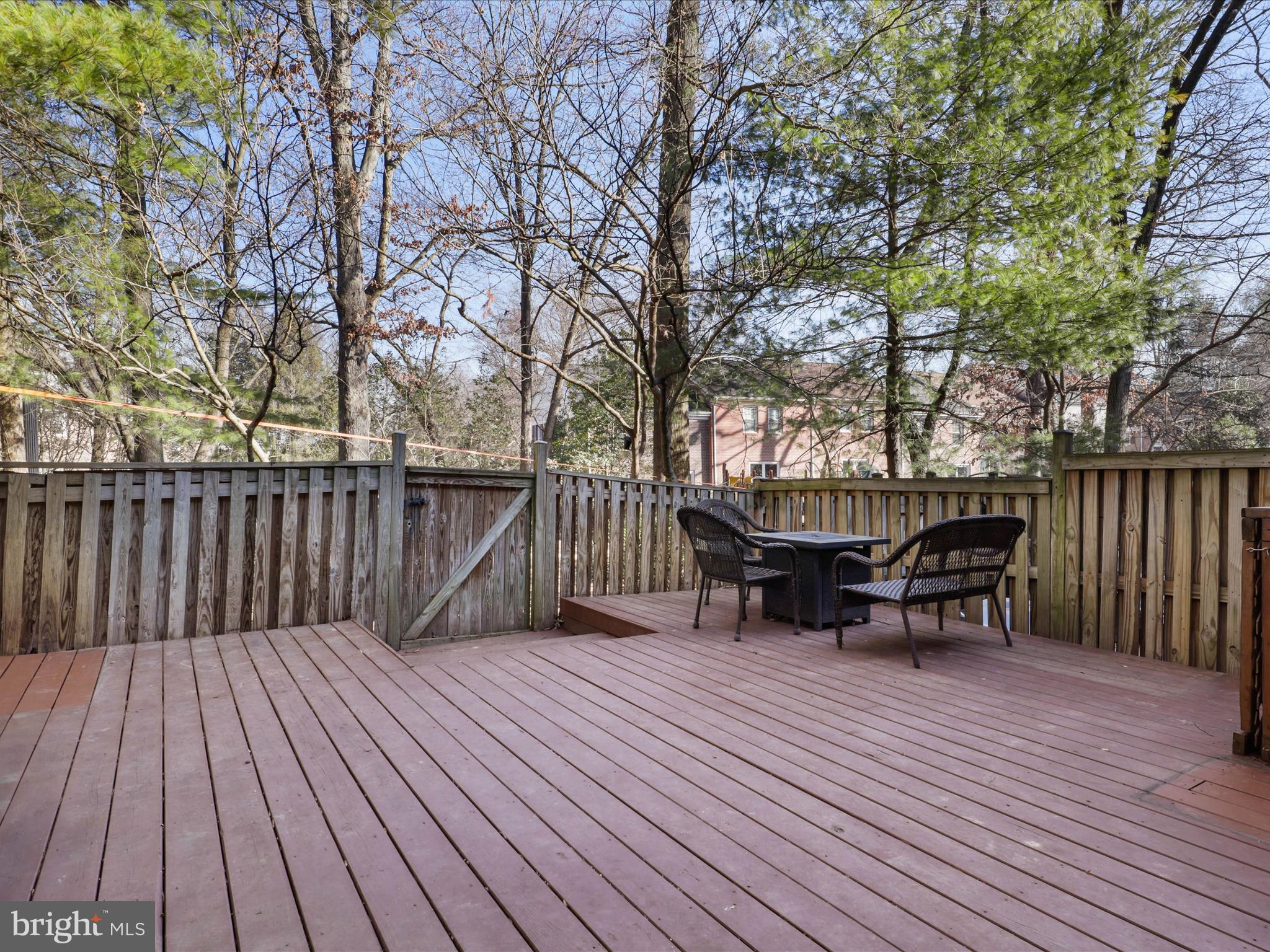 DEEPWOOD - Residential