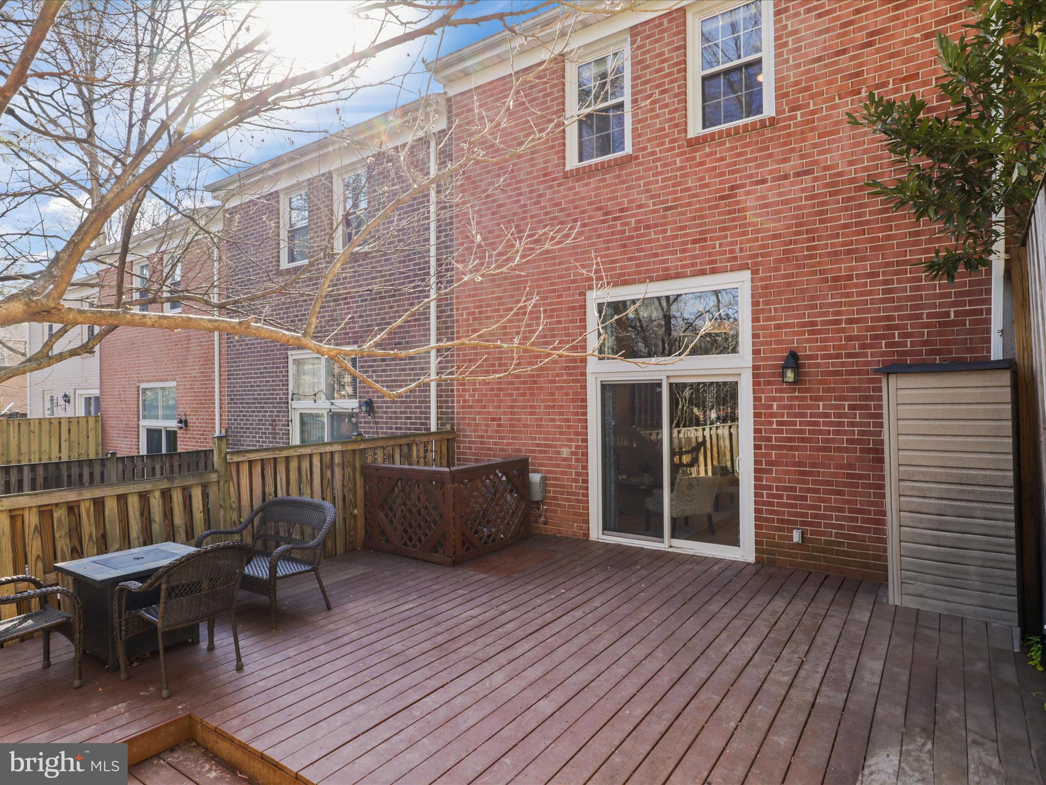 DEEPWOOD - Residential