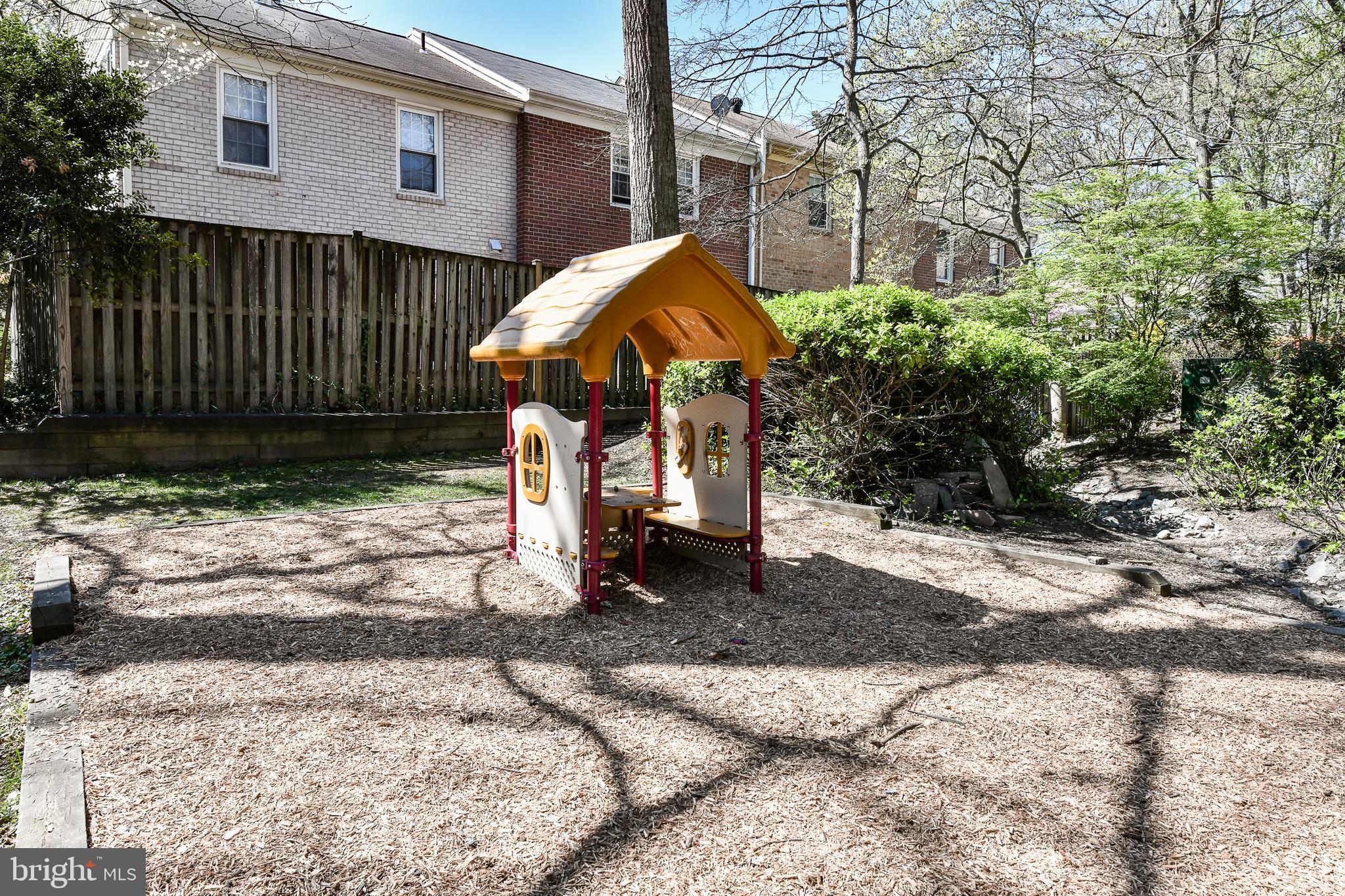 DEEPWOOD - Residential