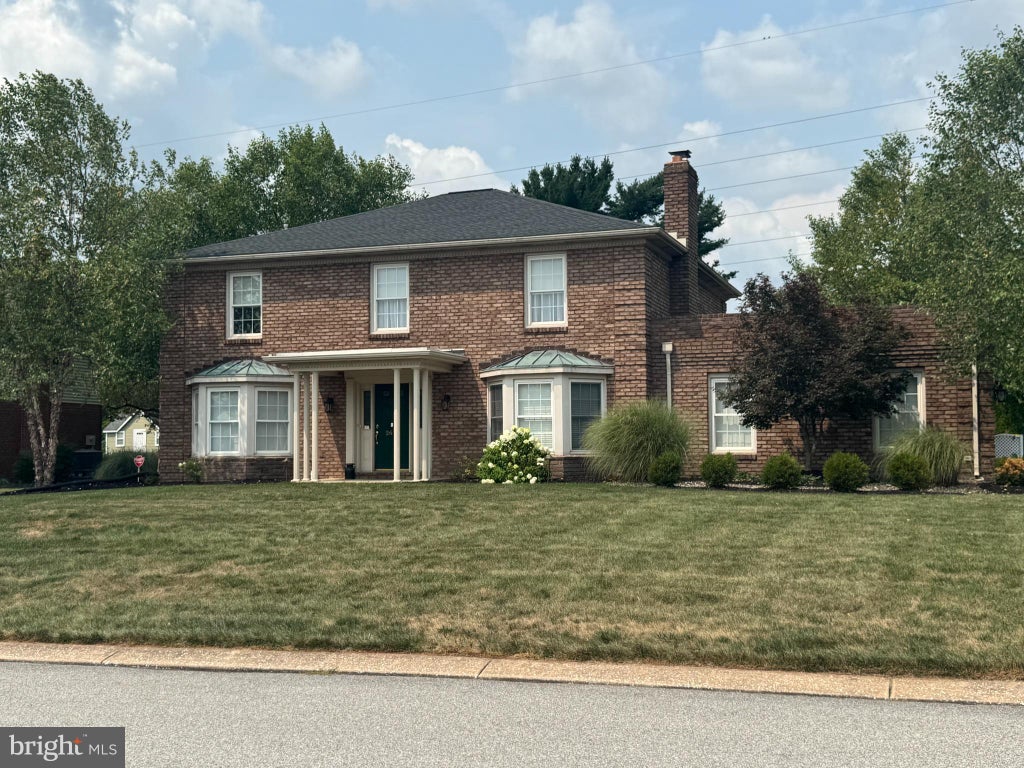 Photo of 2670 Oberlin Drive, YORK, PA 17404 (MLS # PAYK2108452)