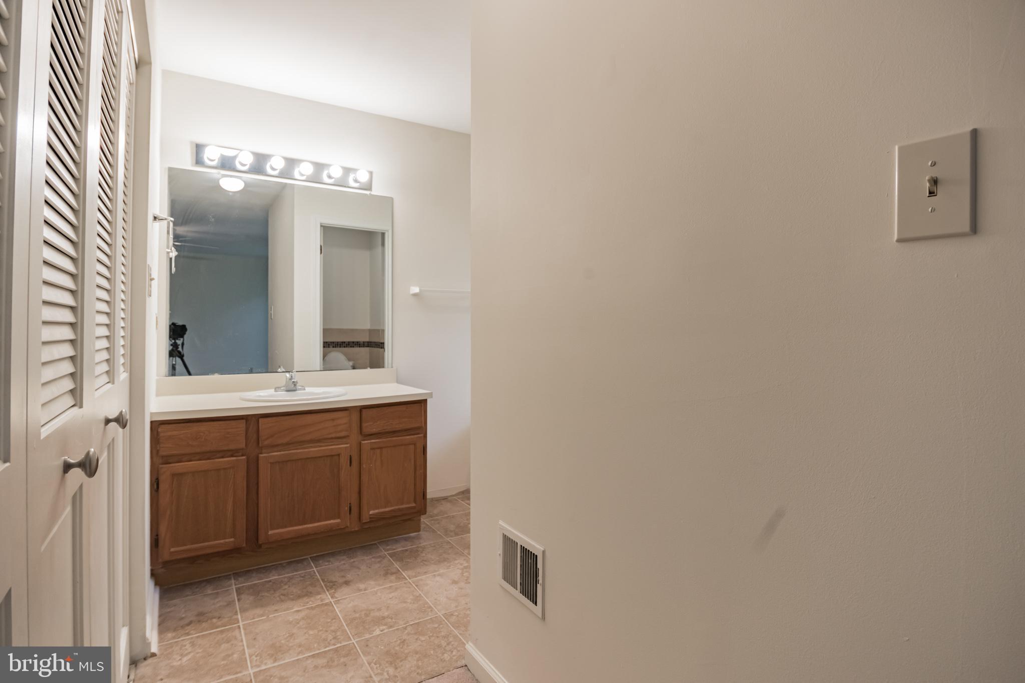 RADLEY RUN MEWS - Residential