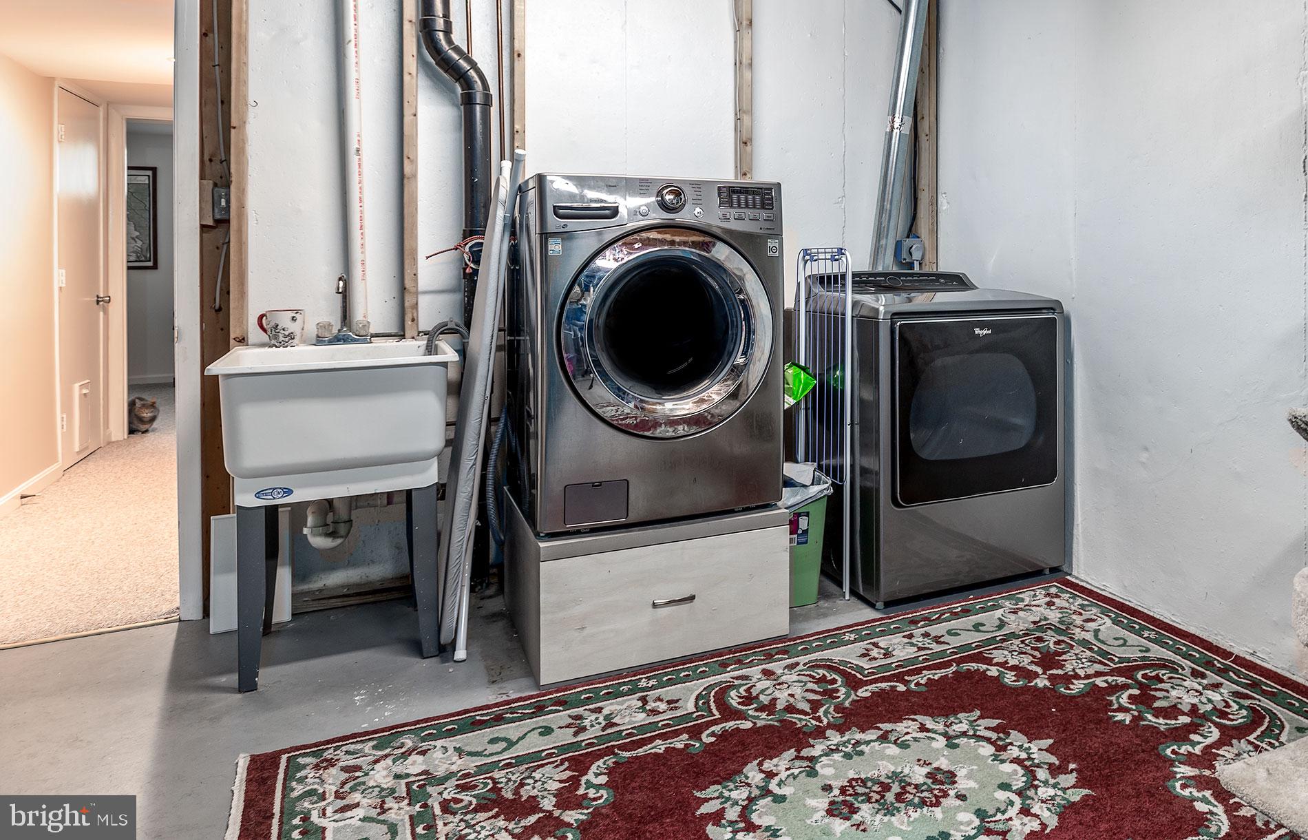 BLUFFS OF WOLF TRAP - Residential