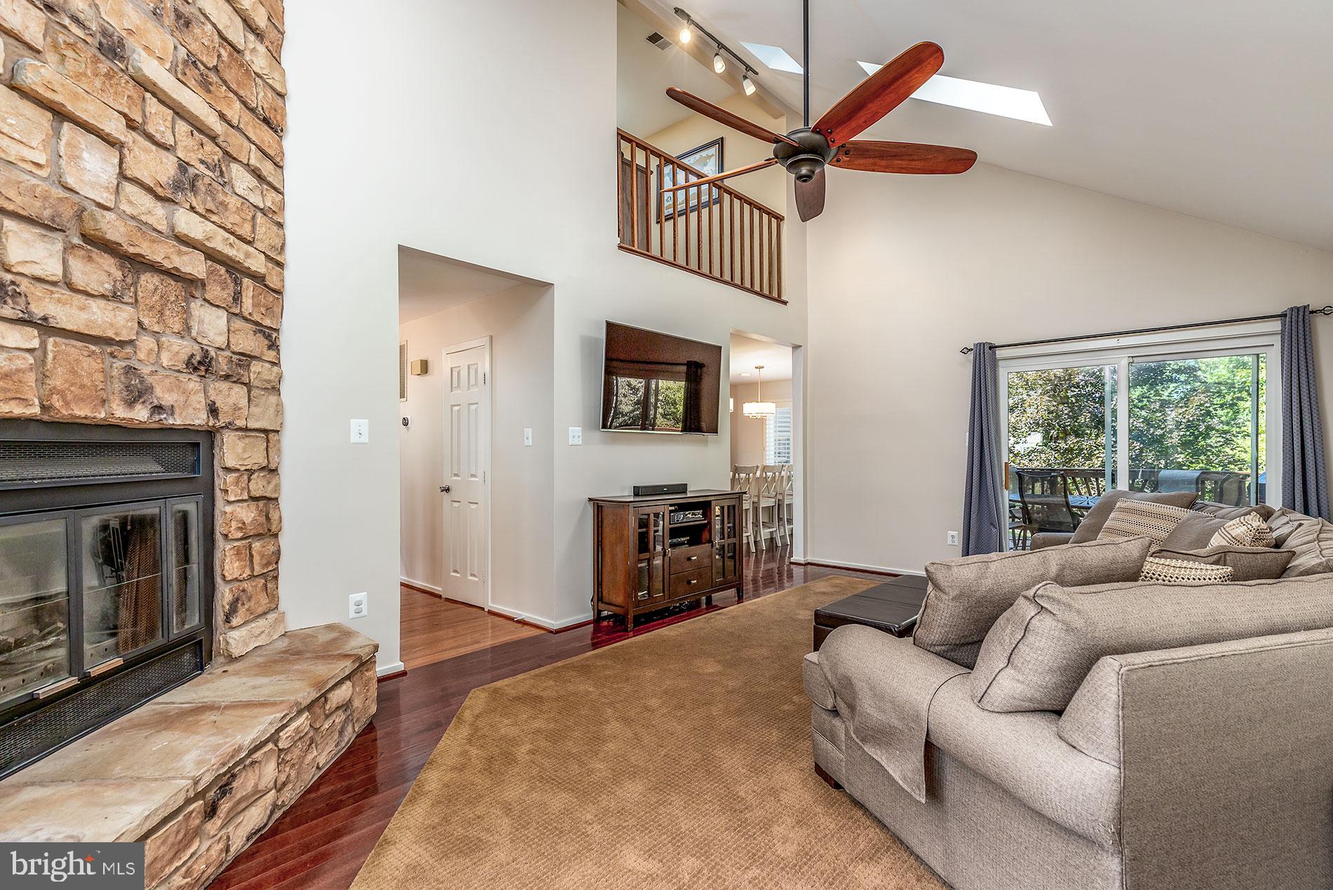 BLUFFS OF WOLF TRAP - Residential