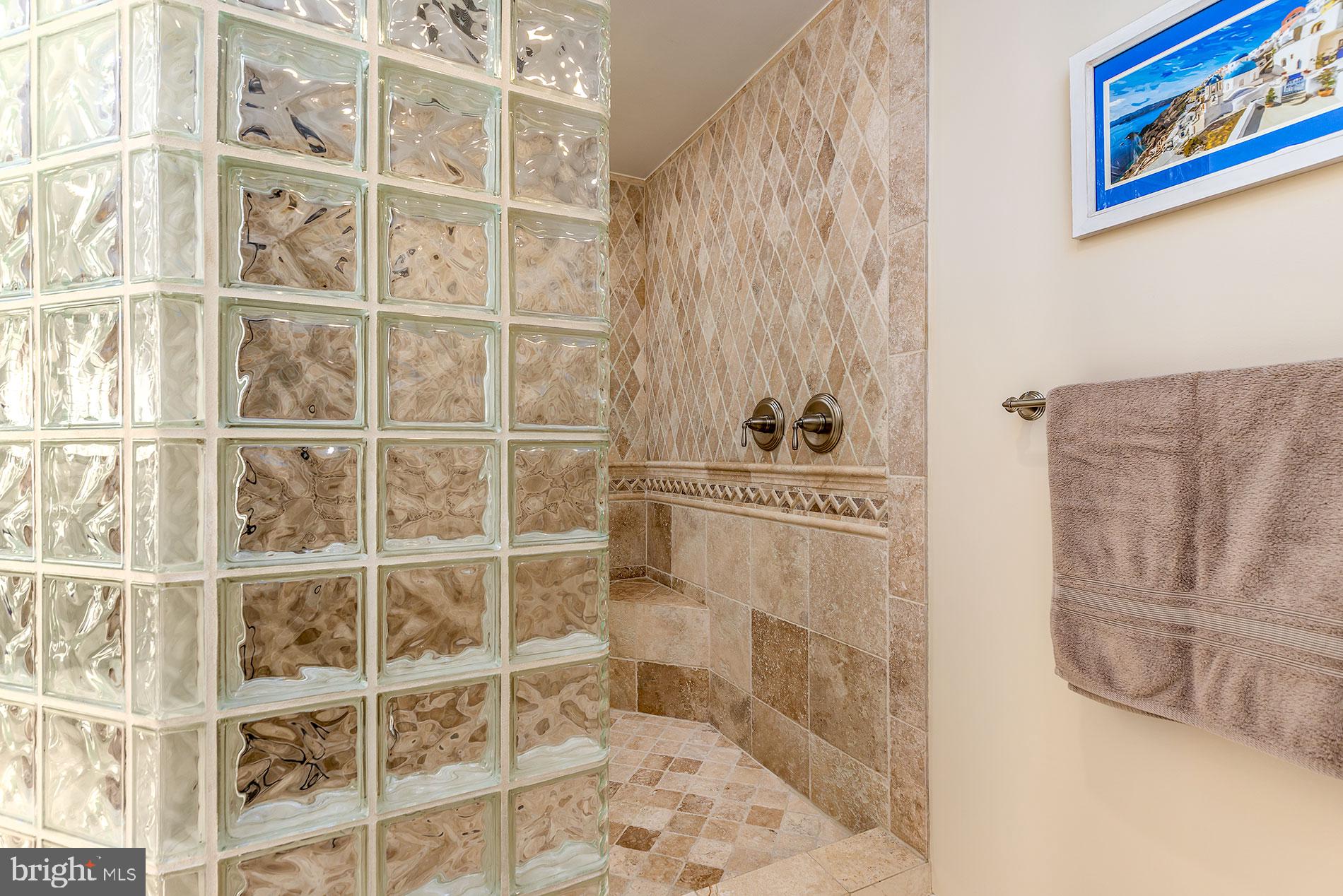 BLUFFS OF WOLF TRAP - Residential