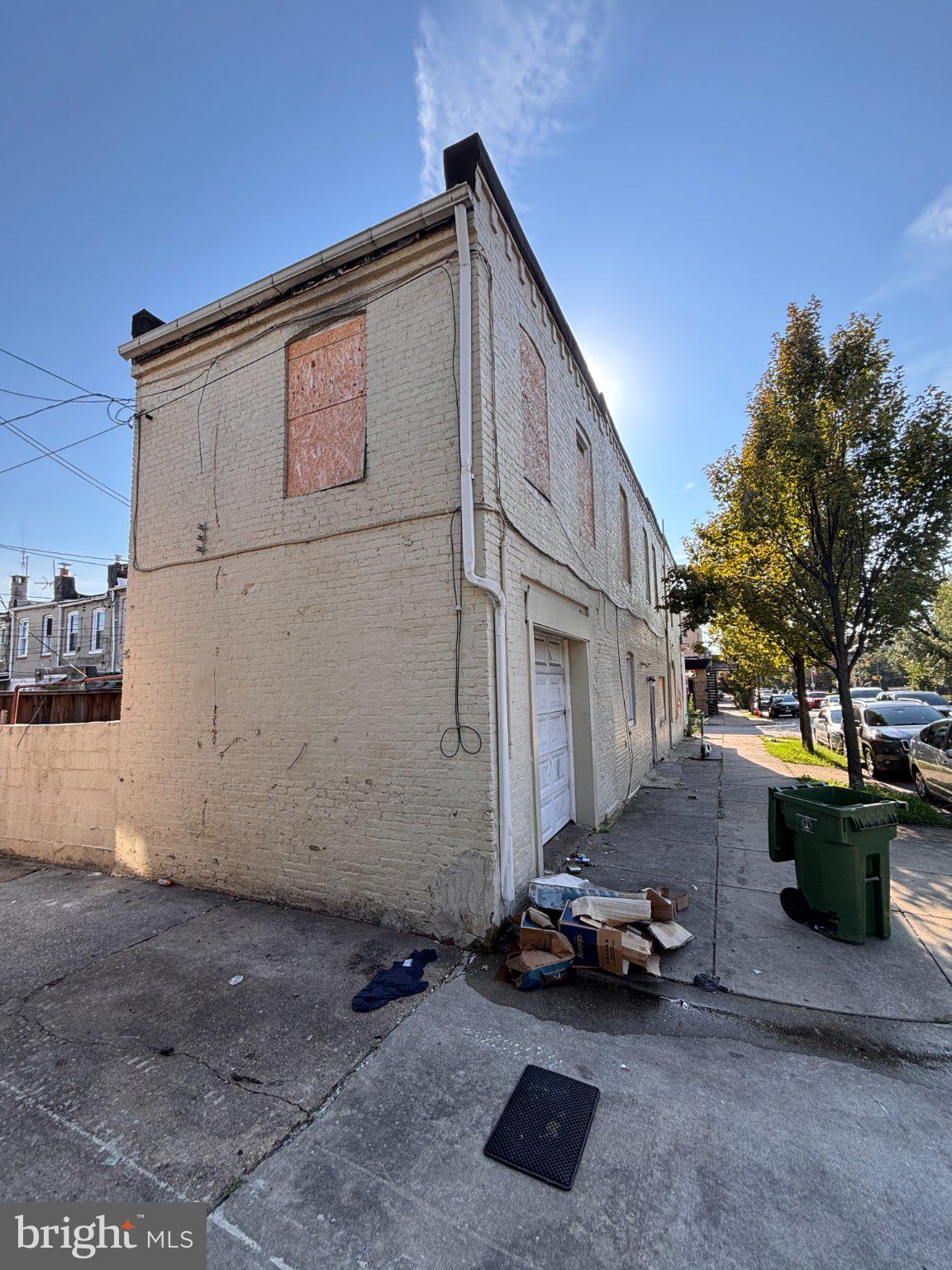 165 N CURLEY STREET