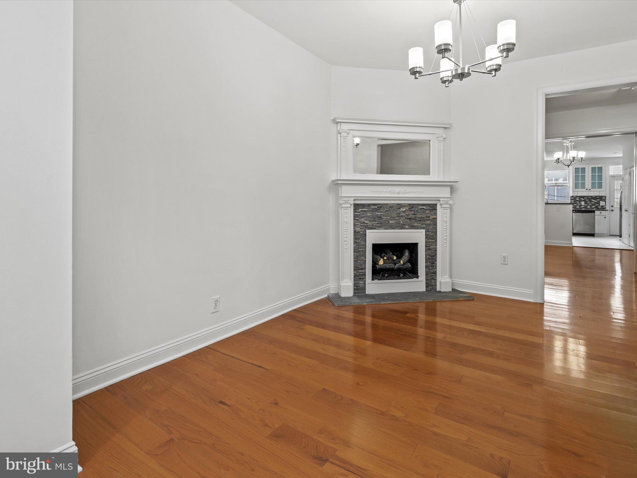 131 R STREET NE A