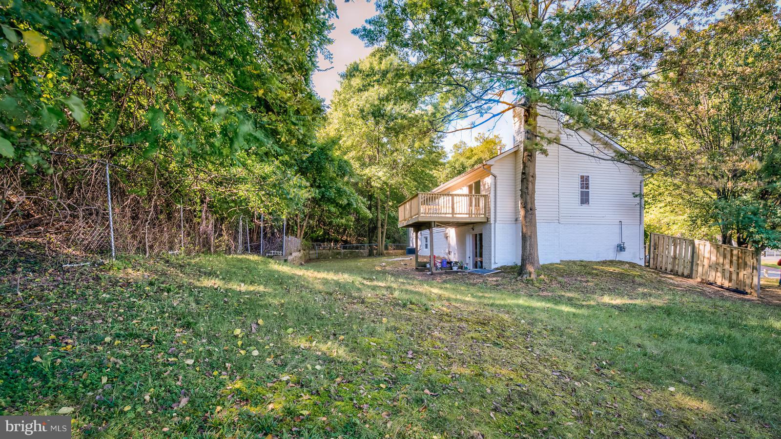 BARNABY KNOLLS PLAT 6 - Residential