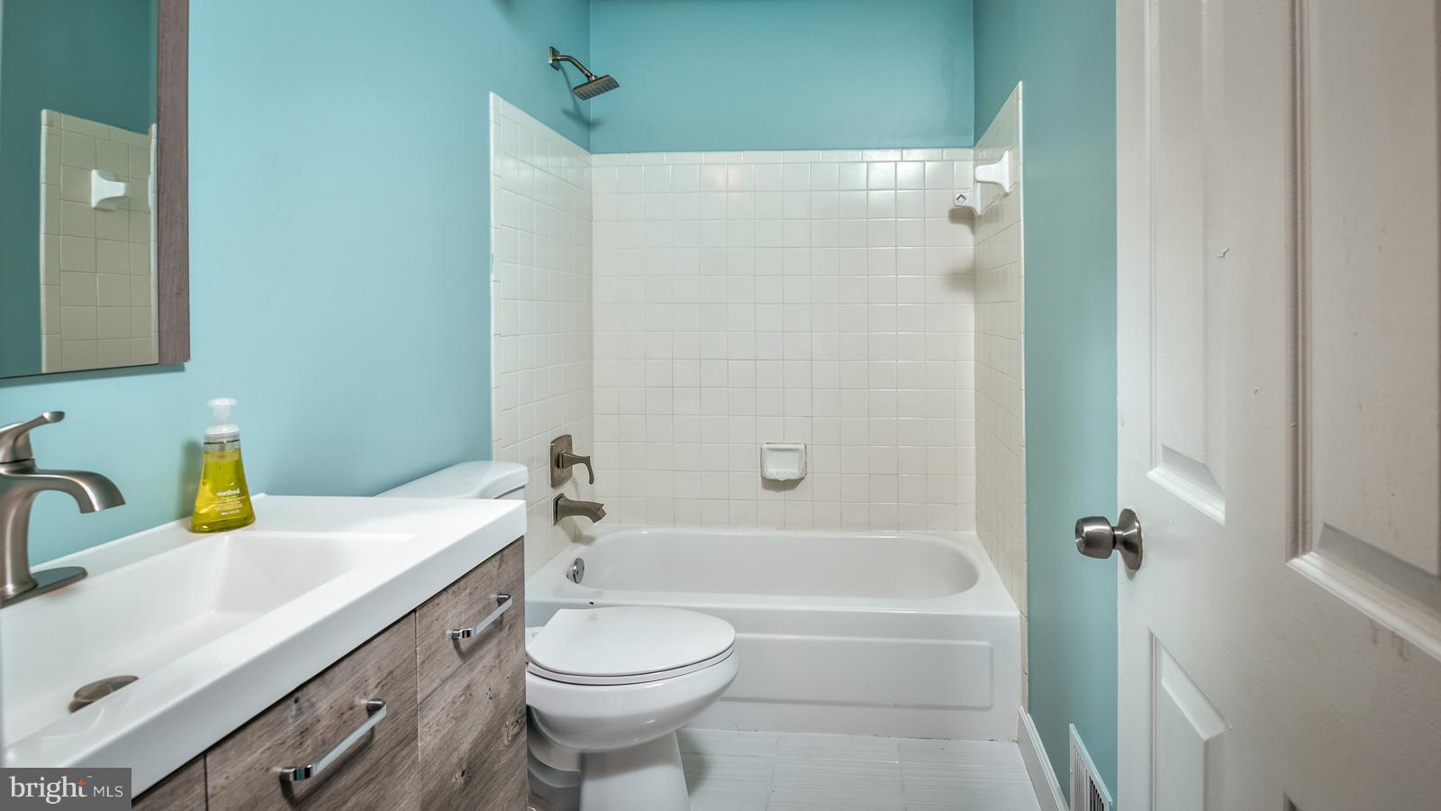 BARNABY KNOLLS PLAT 6 - Residential