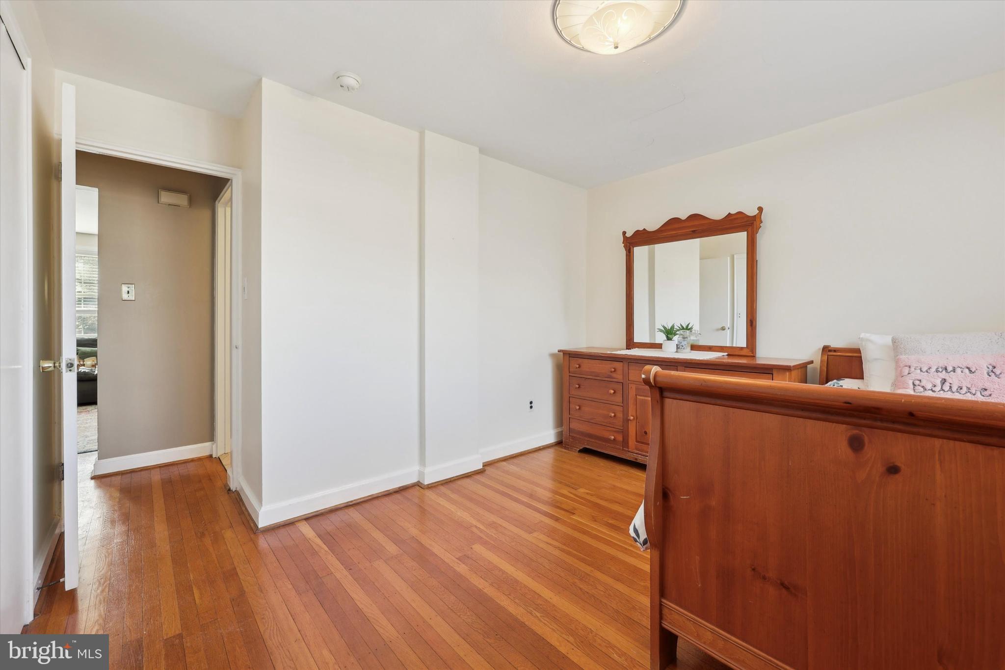 COACH HOUSE - Residential