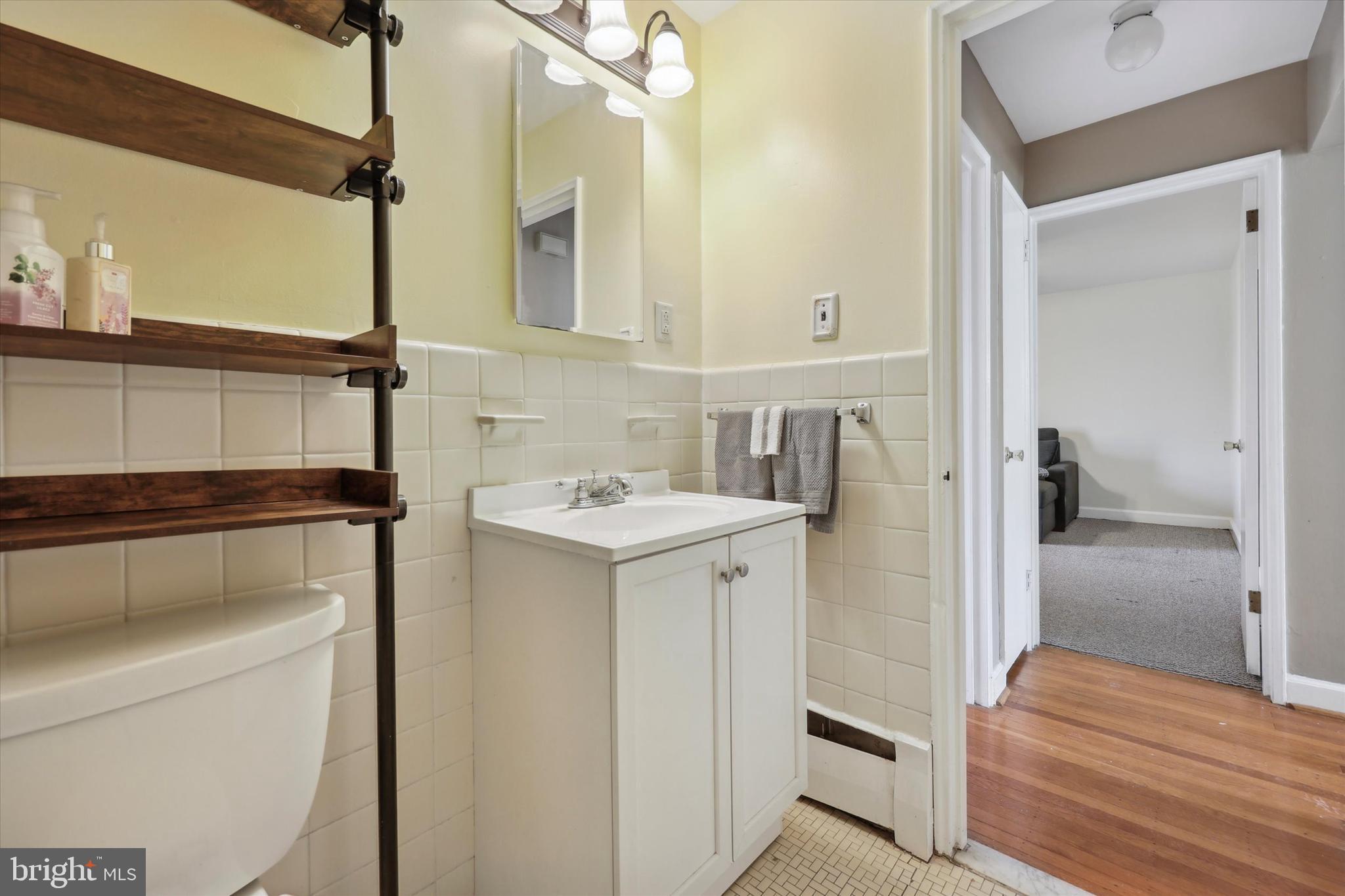 COACH HOUSE - Residential