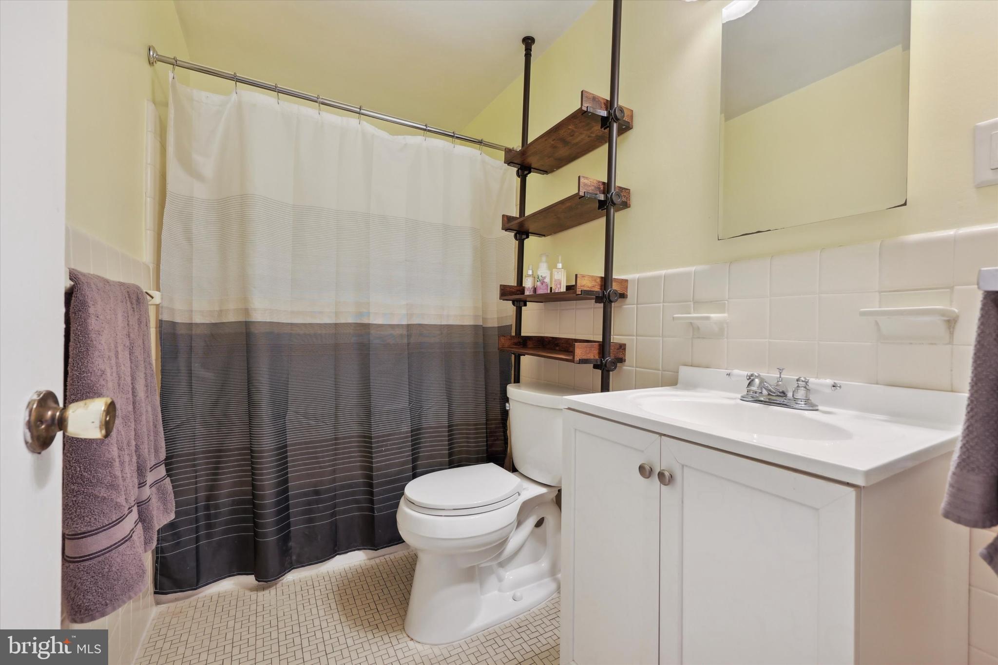 COACH HOUSE - Residential