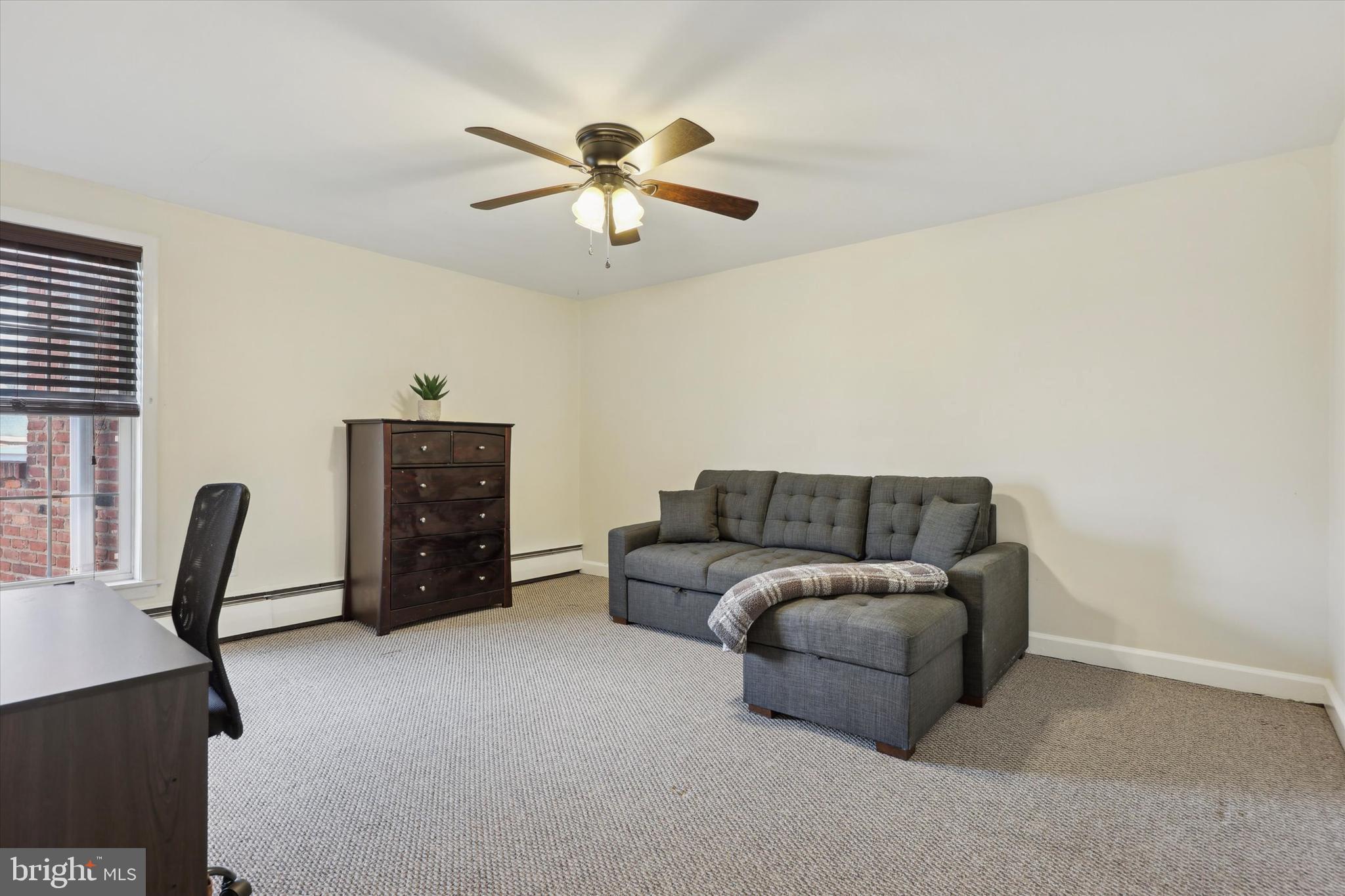 COACH HOUSE - Residential