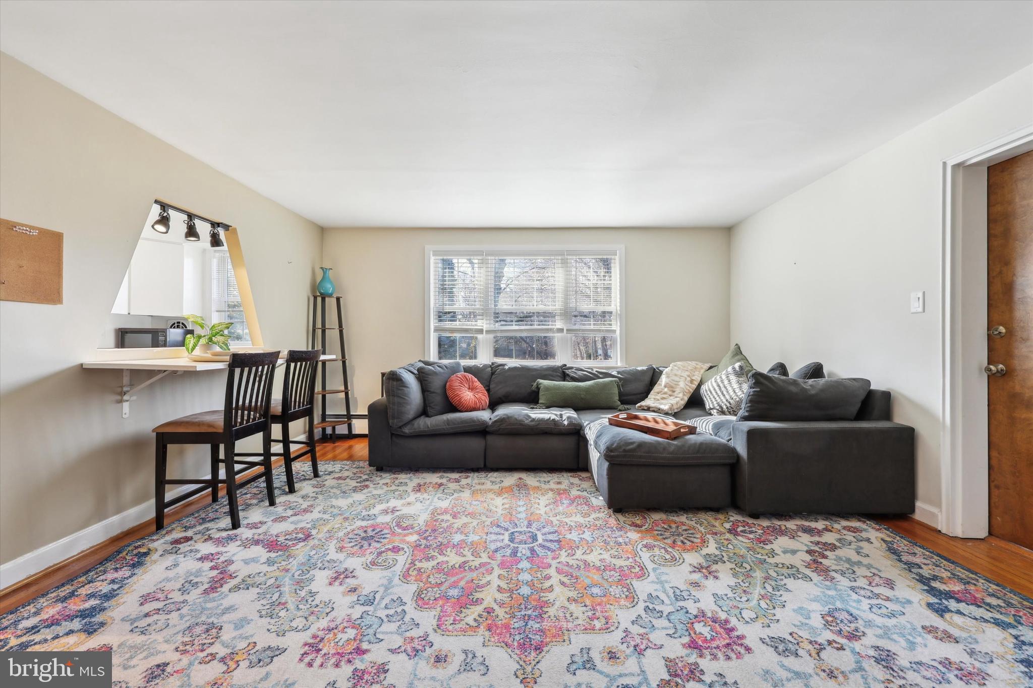 COACH HOUSE - Residential