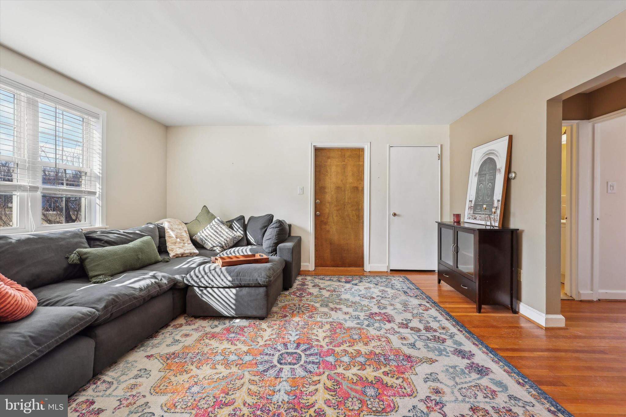 COACH HOUSE - Residential