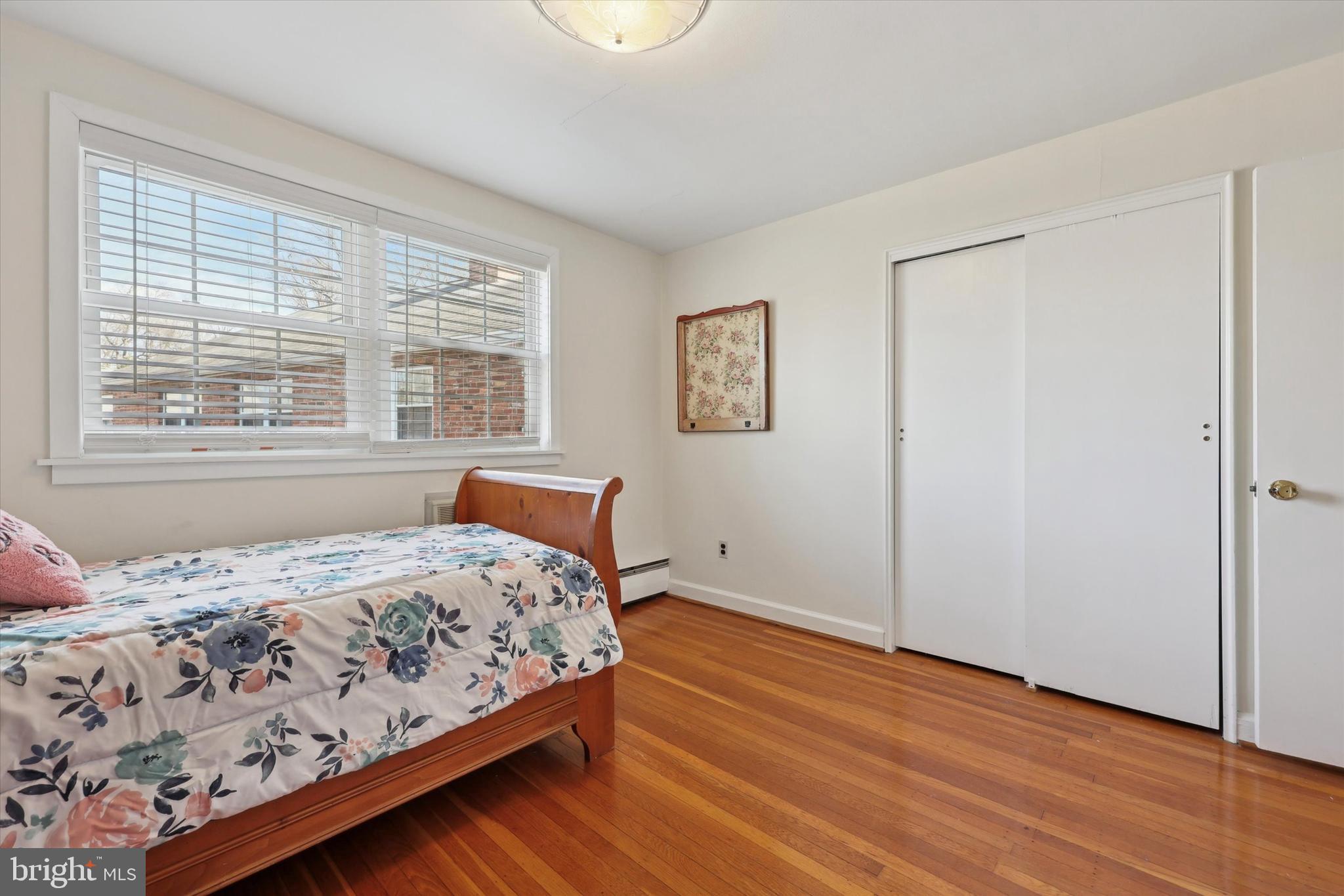 COACH HOUSE - Residential