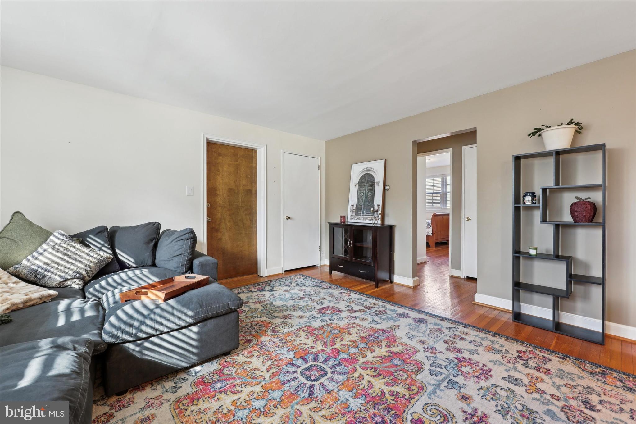 COACH HOUSE - Residential