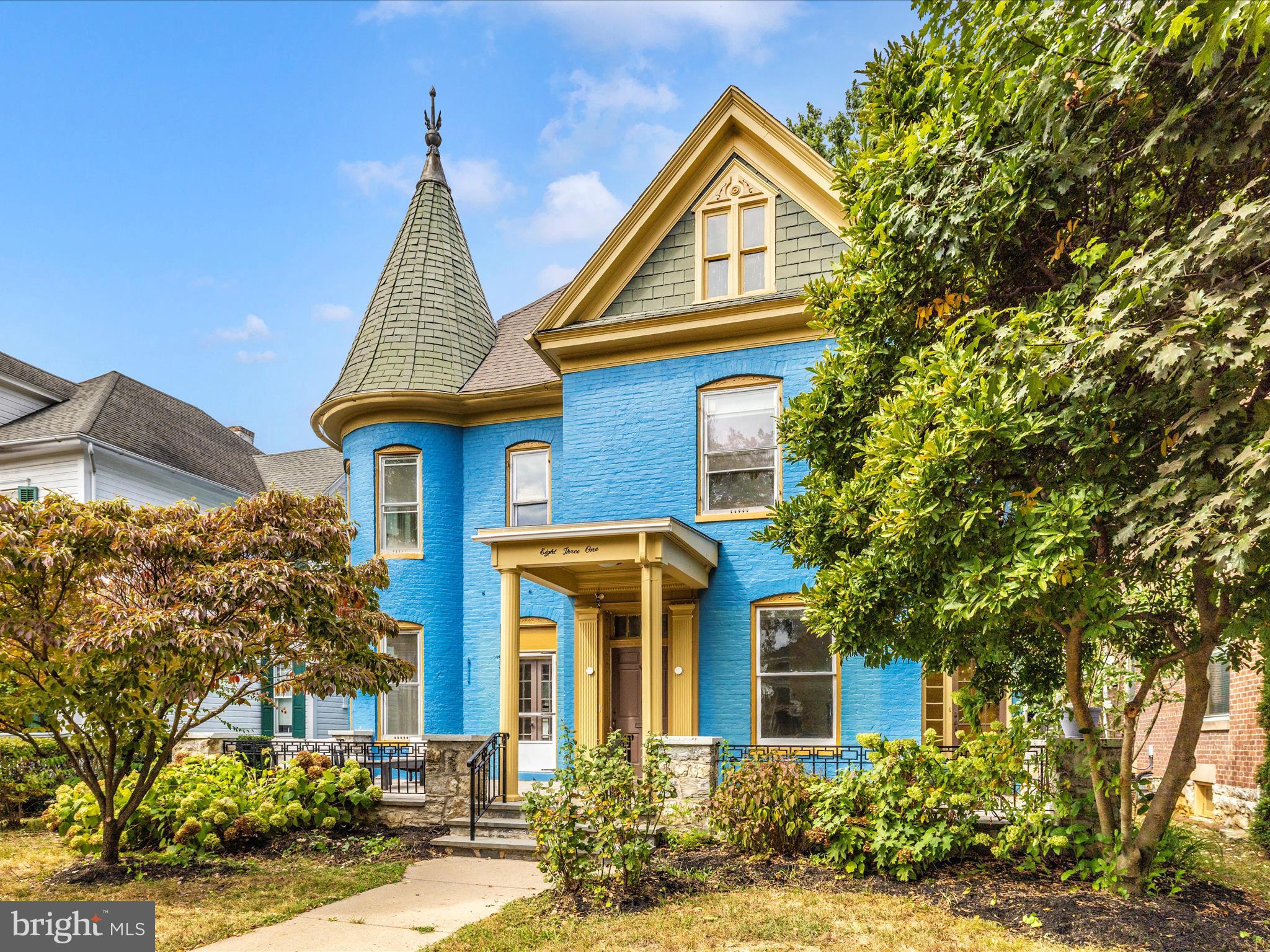 NORTH END - Residential