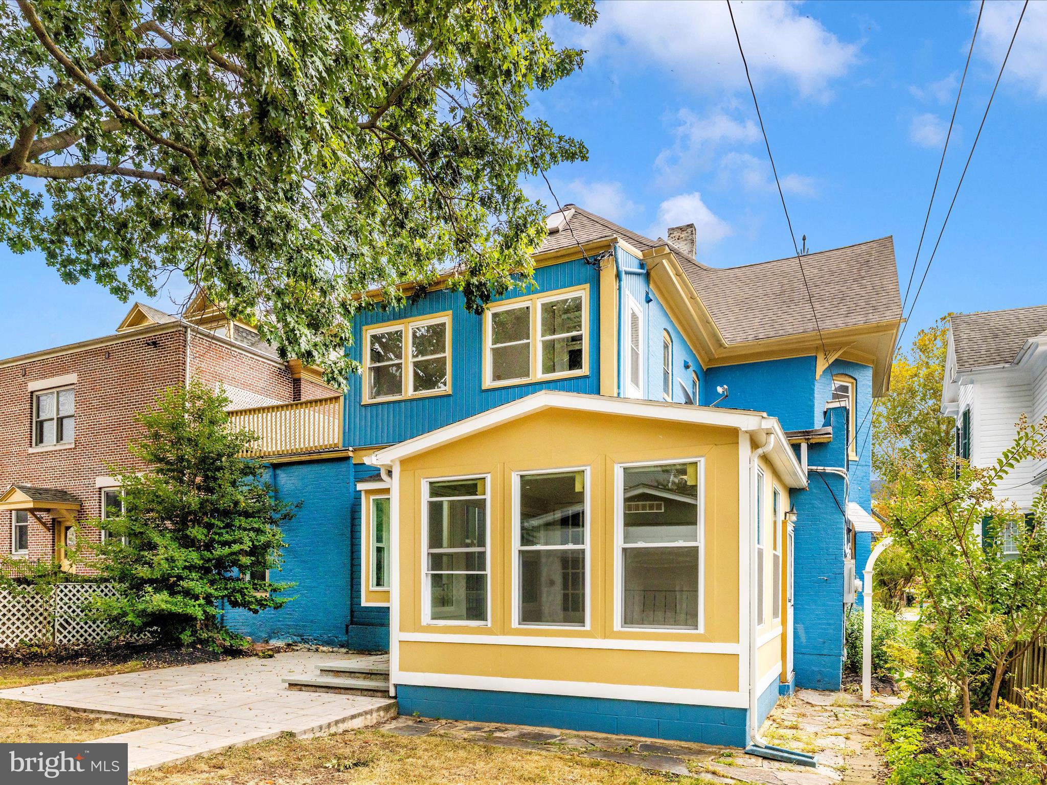 NORTH END - Residential