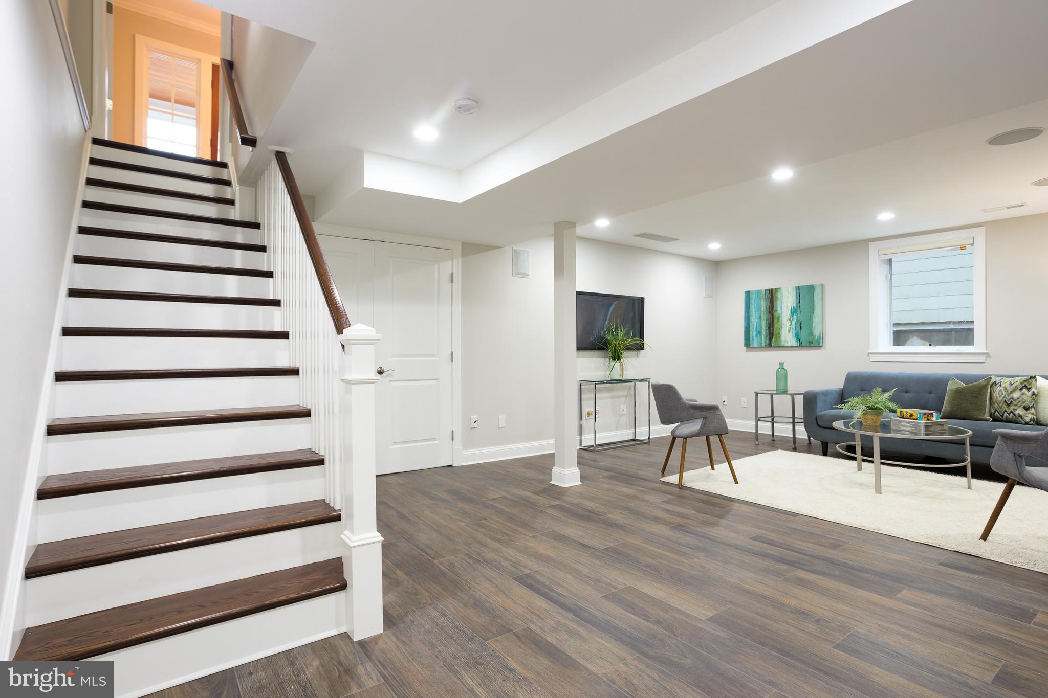 AURORA HILLS - Residential