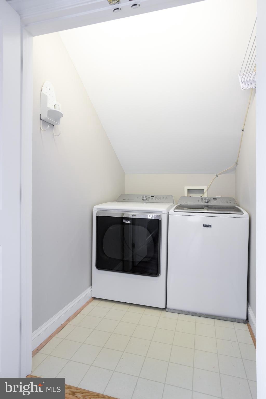 AURORA HILLS - Residential