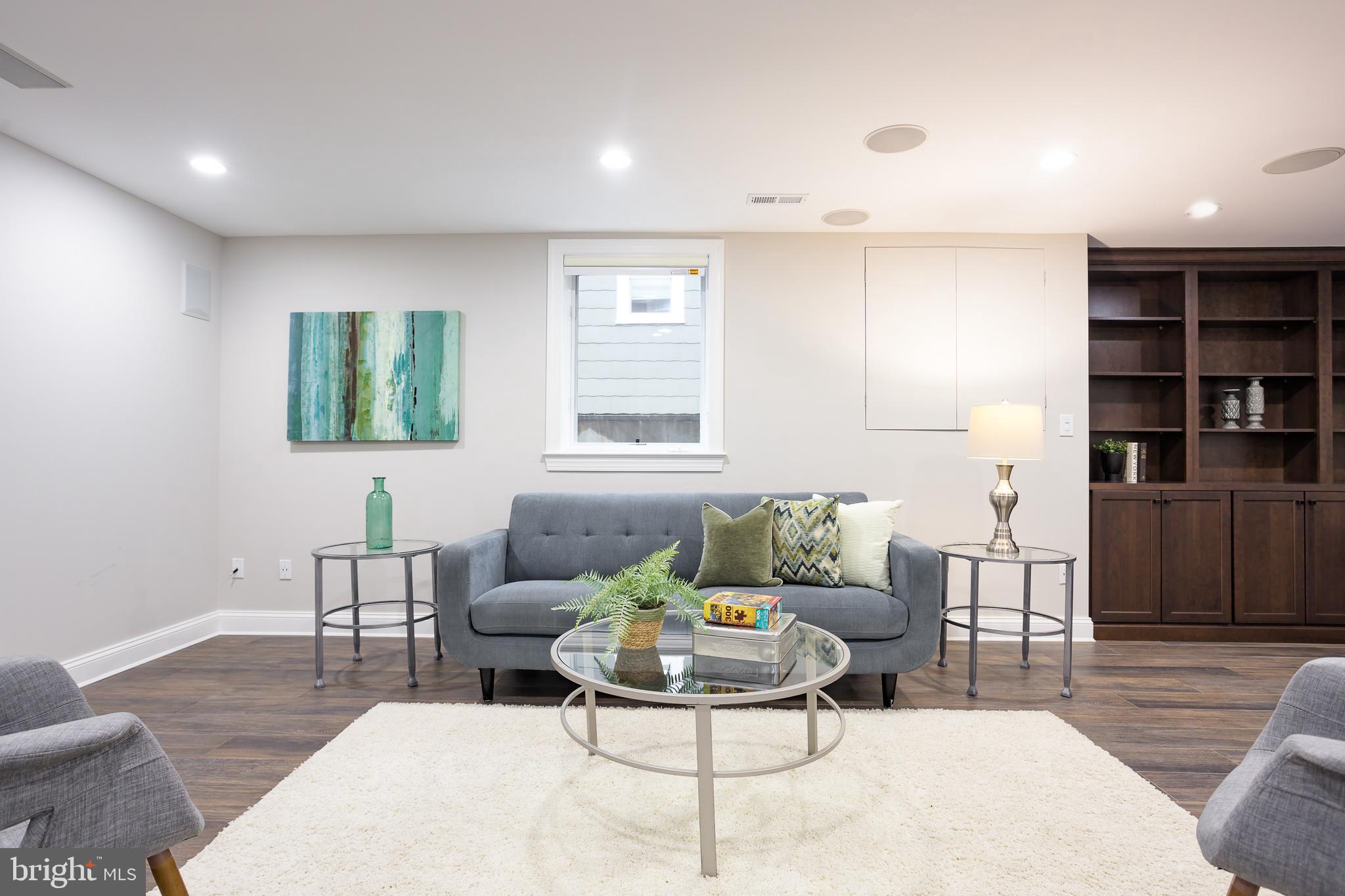 AURORA HILLS - Residential