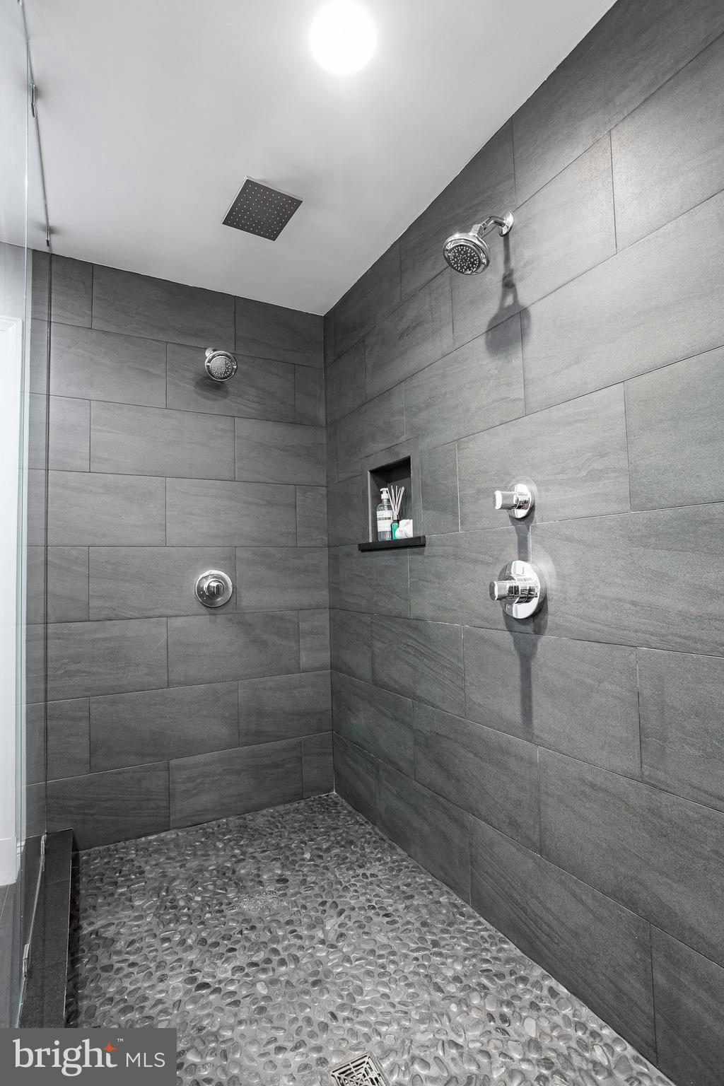 AURORA HILLS - Residential