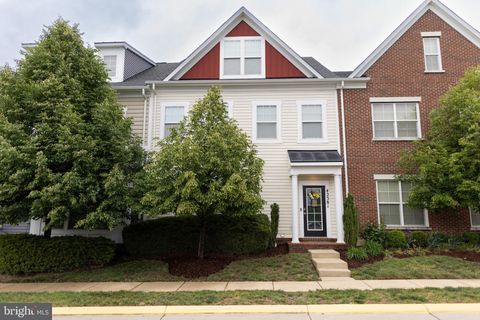 Photo of 42381 Rosalind Street, ASHBURN, VA 20148 (MLS # VALO2125214)
