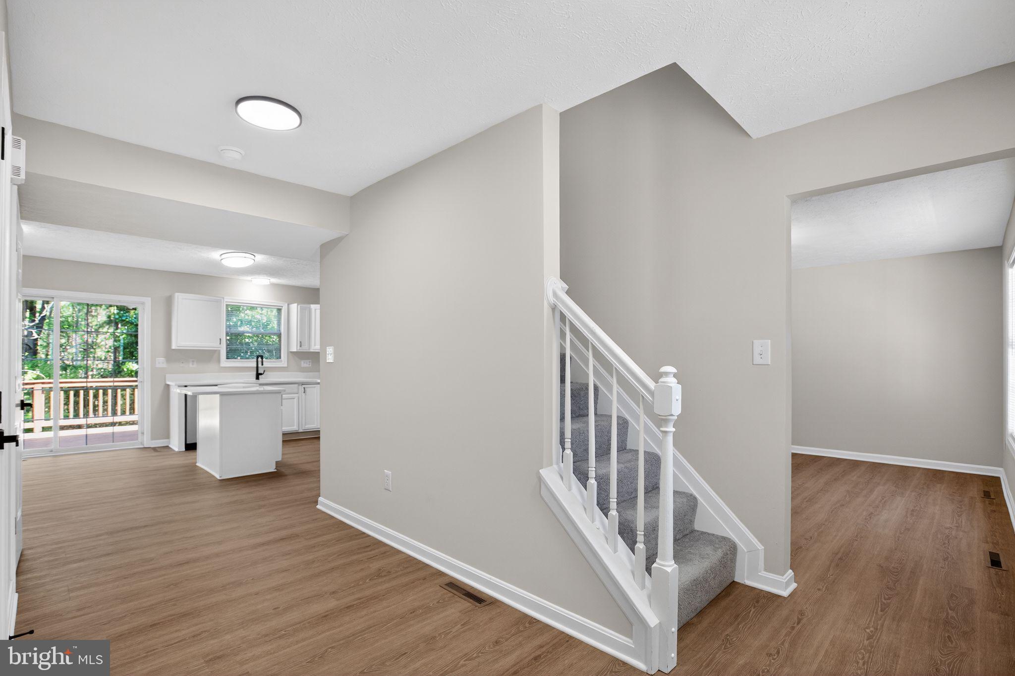 EMERALD HILLS - Residential
