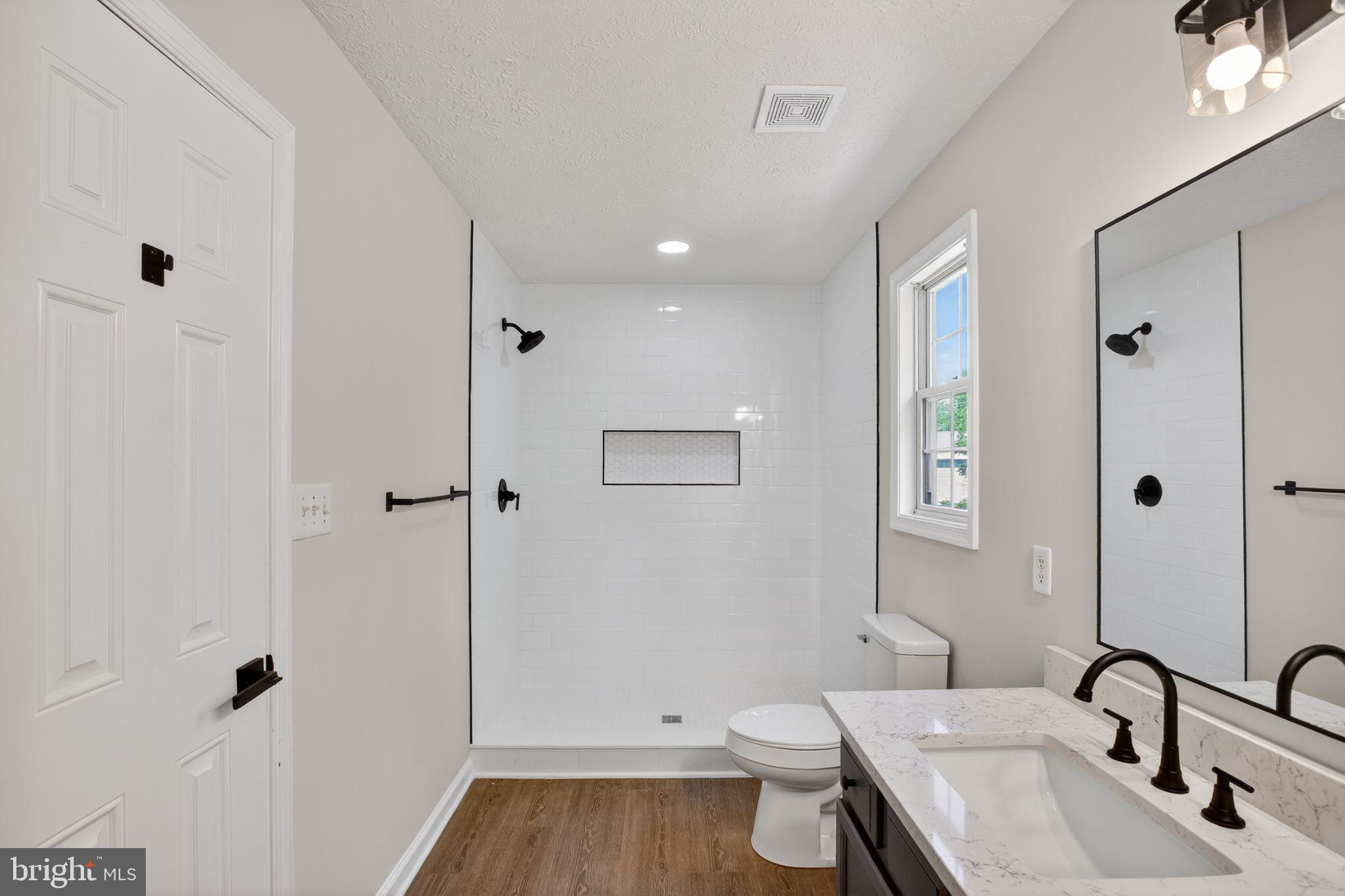 EMERALD HILLS - Residential