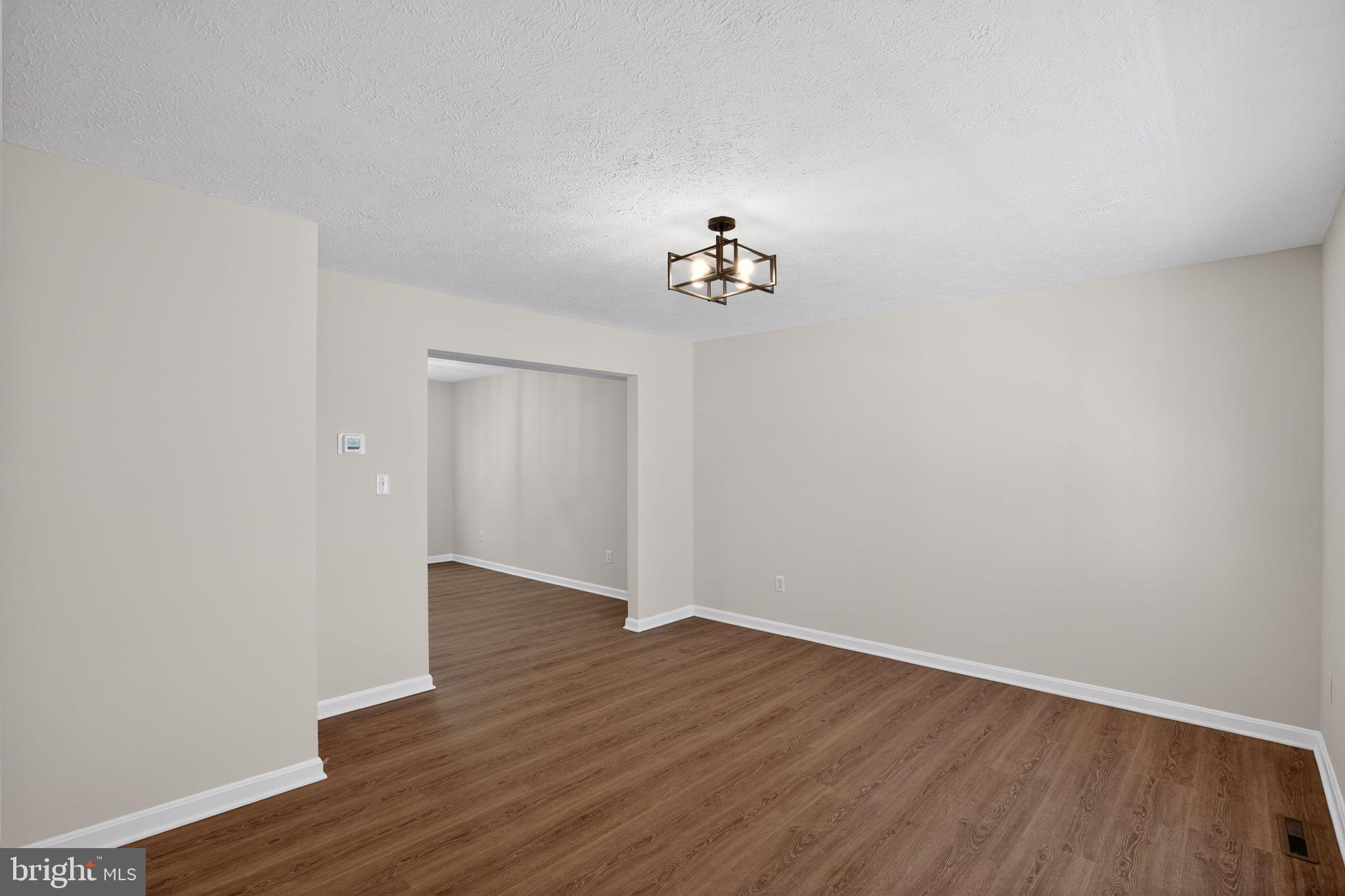 EMERALD HILLS - Residential