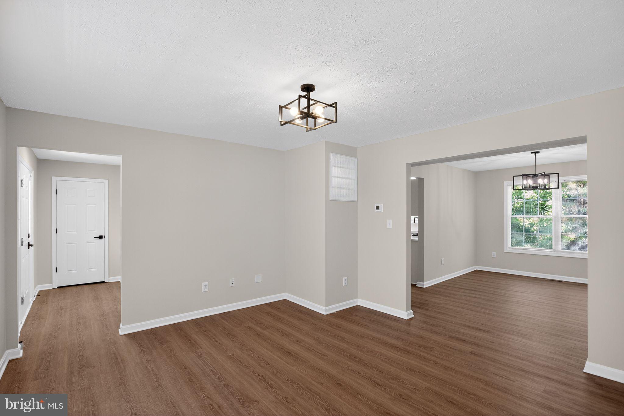 EMERALD HILLS - Residential