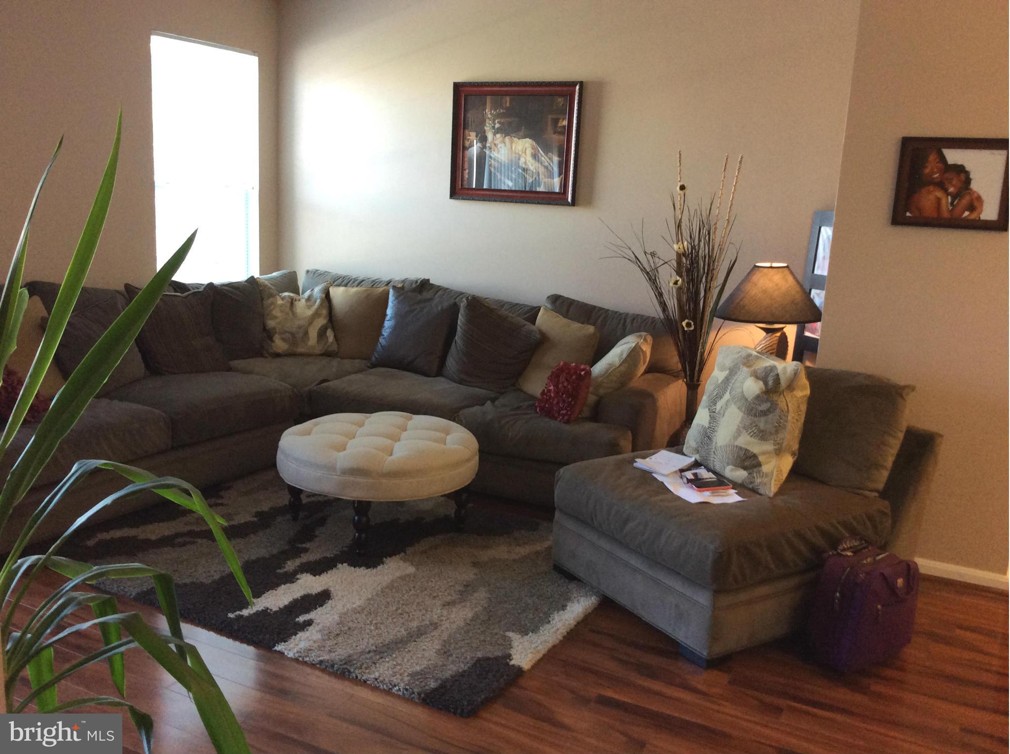 WINDSOR COMMONS - Residential