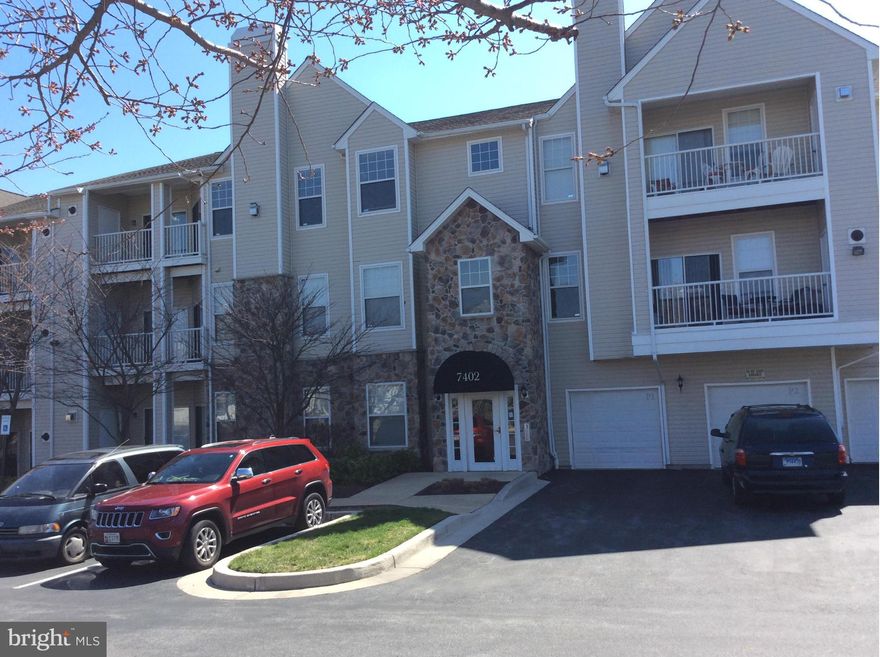 Nice Well Maintained Condo in Windsor Commons! Great Location that includes Community Center, Swimming, Movie Theatre, Tennis Court and beautiful grounds. Condo has open floor plan with large rooms with lots of natural light and plenty of closet space.  Third Party Approval required with only one lender.