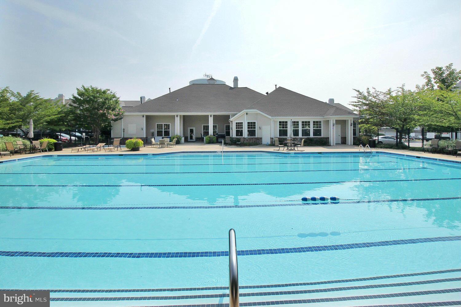 WINDSOR COMMONS - Residential