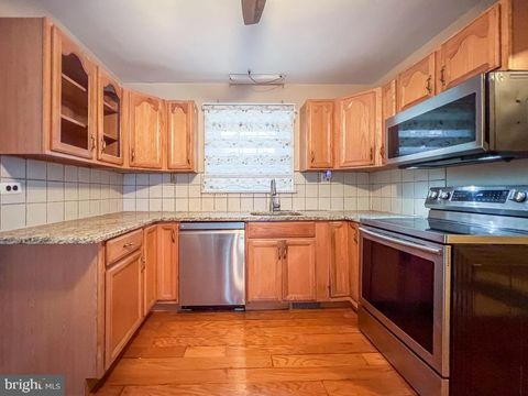 Tiny photo for 10 Makefield Road, MORRISVILLE, PA 19067 (MLS # PABU2115546)