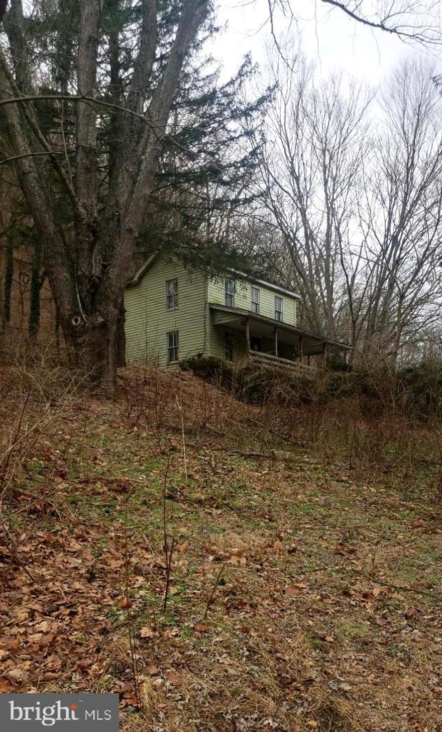 Price Reduced, value is in the land. Seller will not complete any repairs to the subject property, either lender or buyer requested.  The property is sold in "AS IS" condition. Must be cash buyer. EMD must be certified funds payable to Century 21 Braddock Realty. Sold as-is. First look initiative, owner occupant only expires 03/18/2020.  House  is in very poor repair.