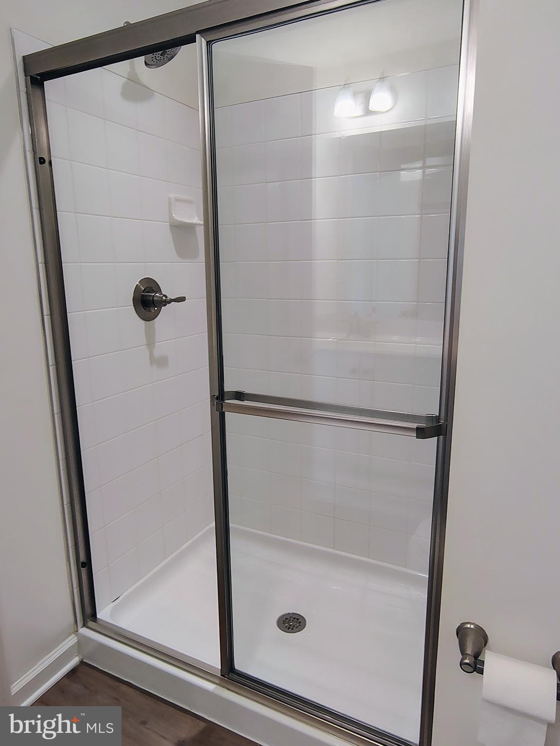 OVERLOOK AT RIVERSIDE TOWNHOMES - Residential Lease