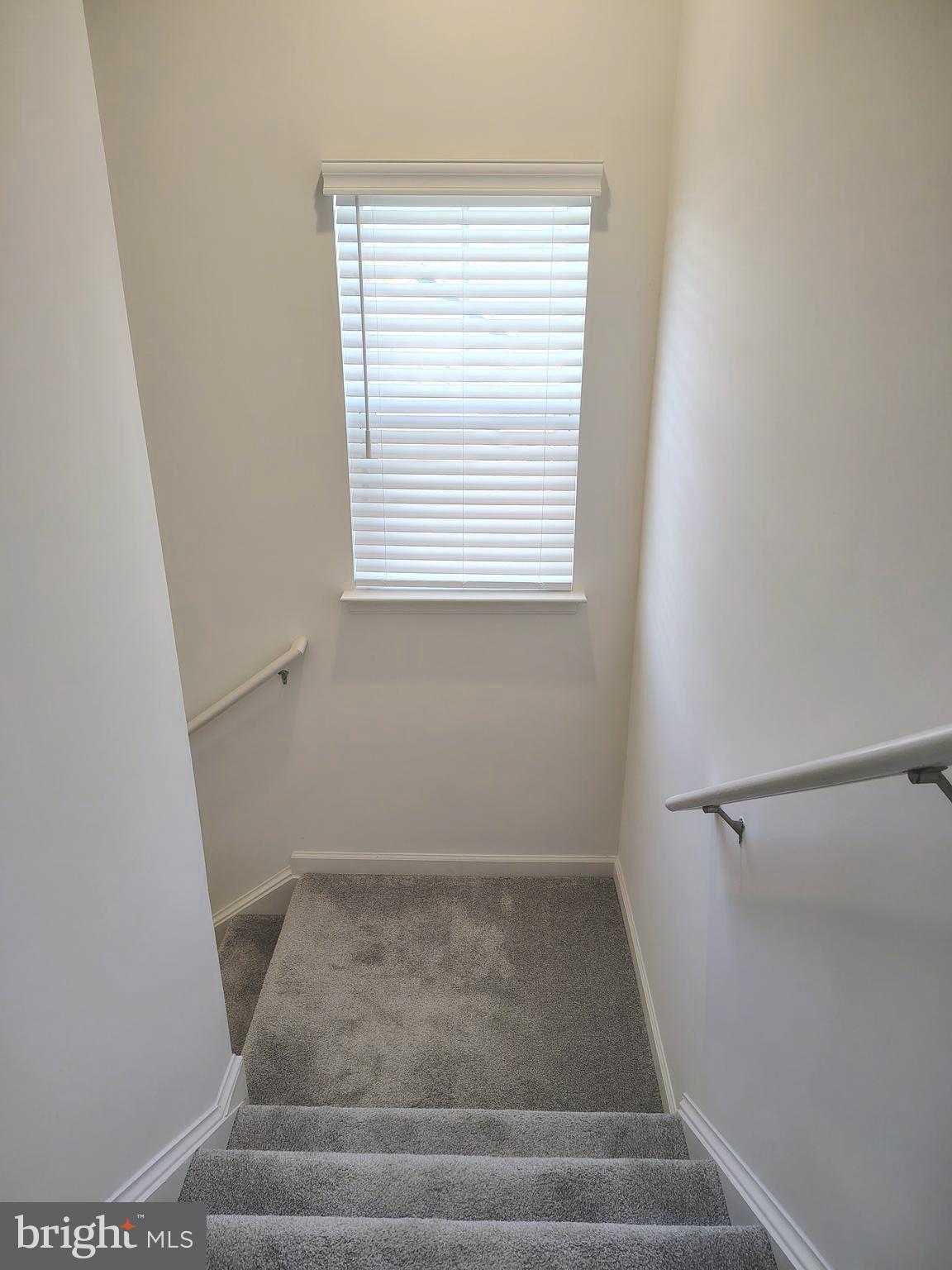 OVERLOOK AT RIVERSIDE TOWNHOMES - Residential Lease