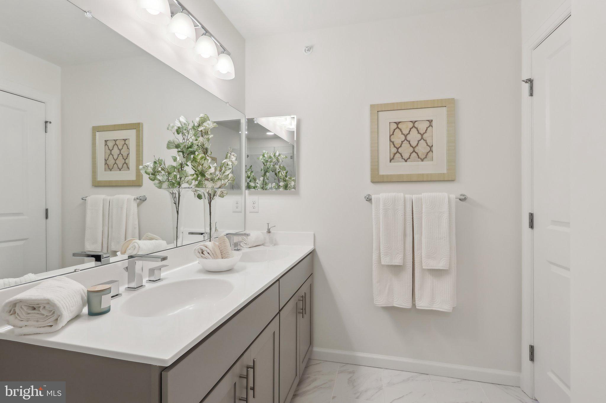 ARBOR PLACE - Residential