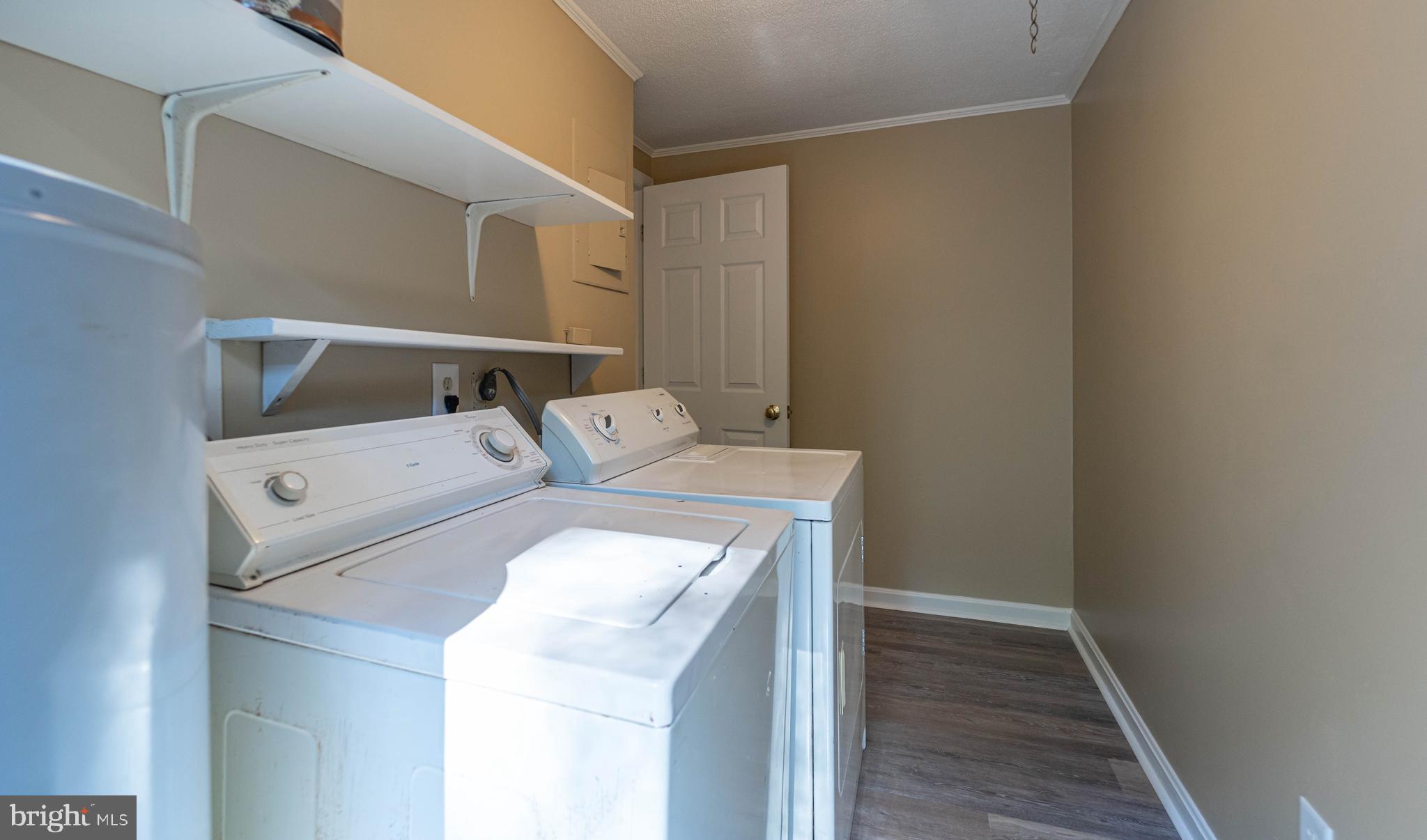 PINEWOOD LANDING - Residential