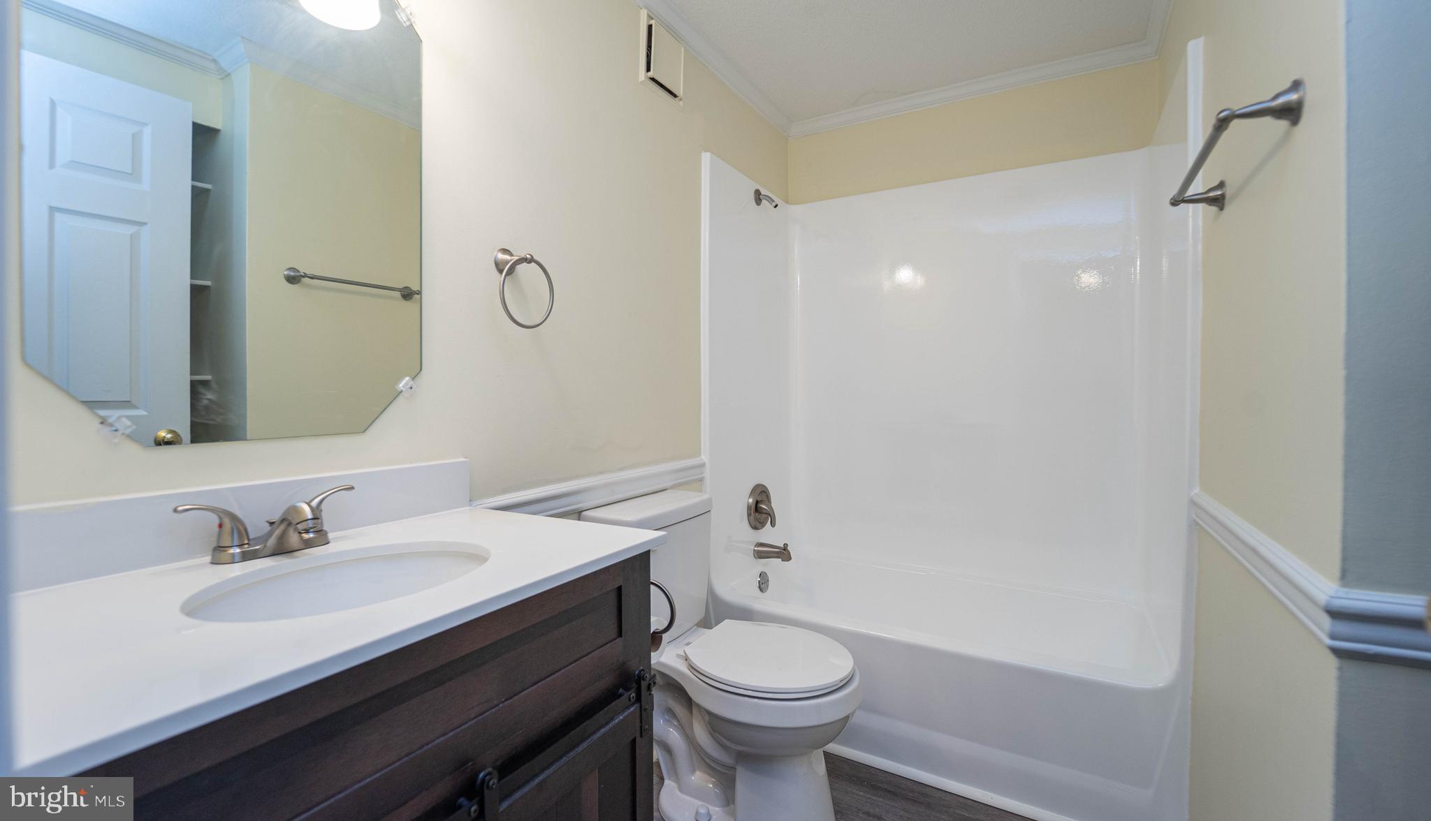 PINEWOOD LANDING - Residential