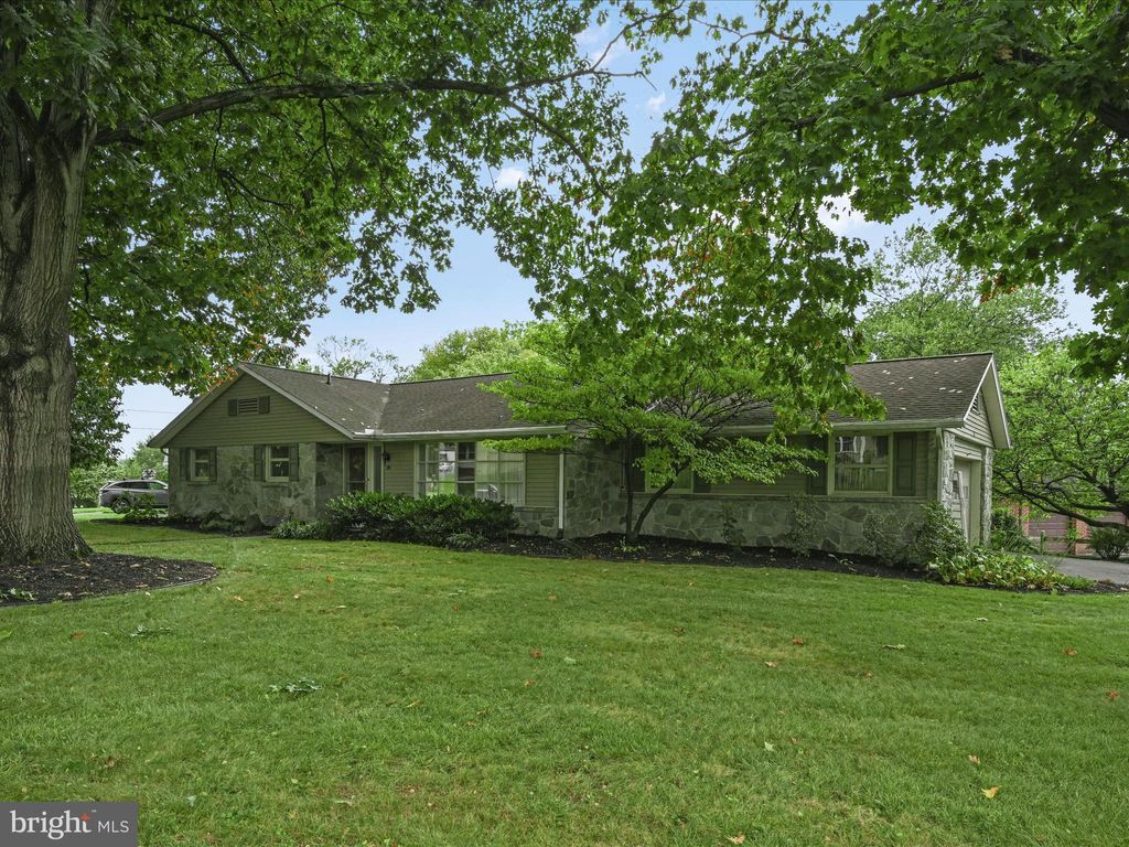 Photo of 38 Keeler Avenue, Stevens, PA 17578 (MLS # PALA2056414)