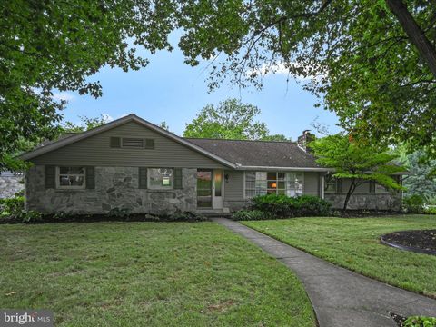 Photo of 38 Keeler Avenue, Stevens, PA 17578 (MLS # PALA2056414)