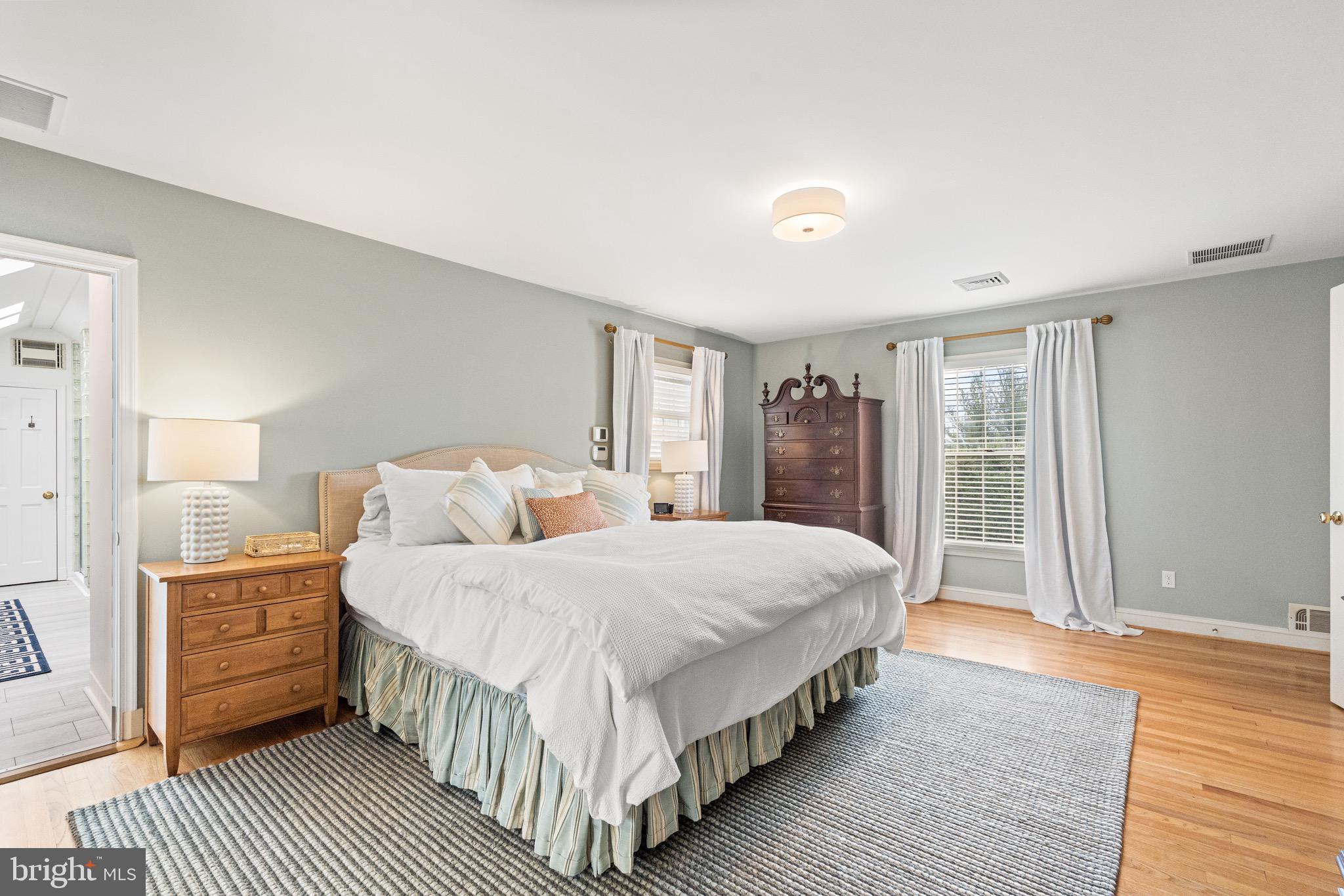 RUXTON - Residential