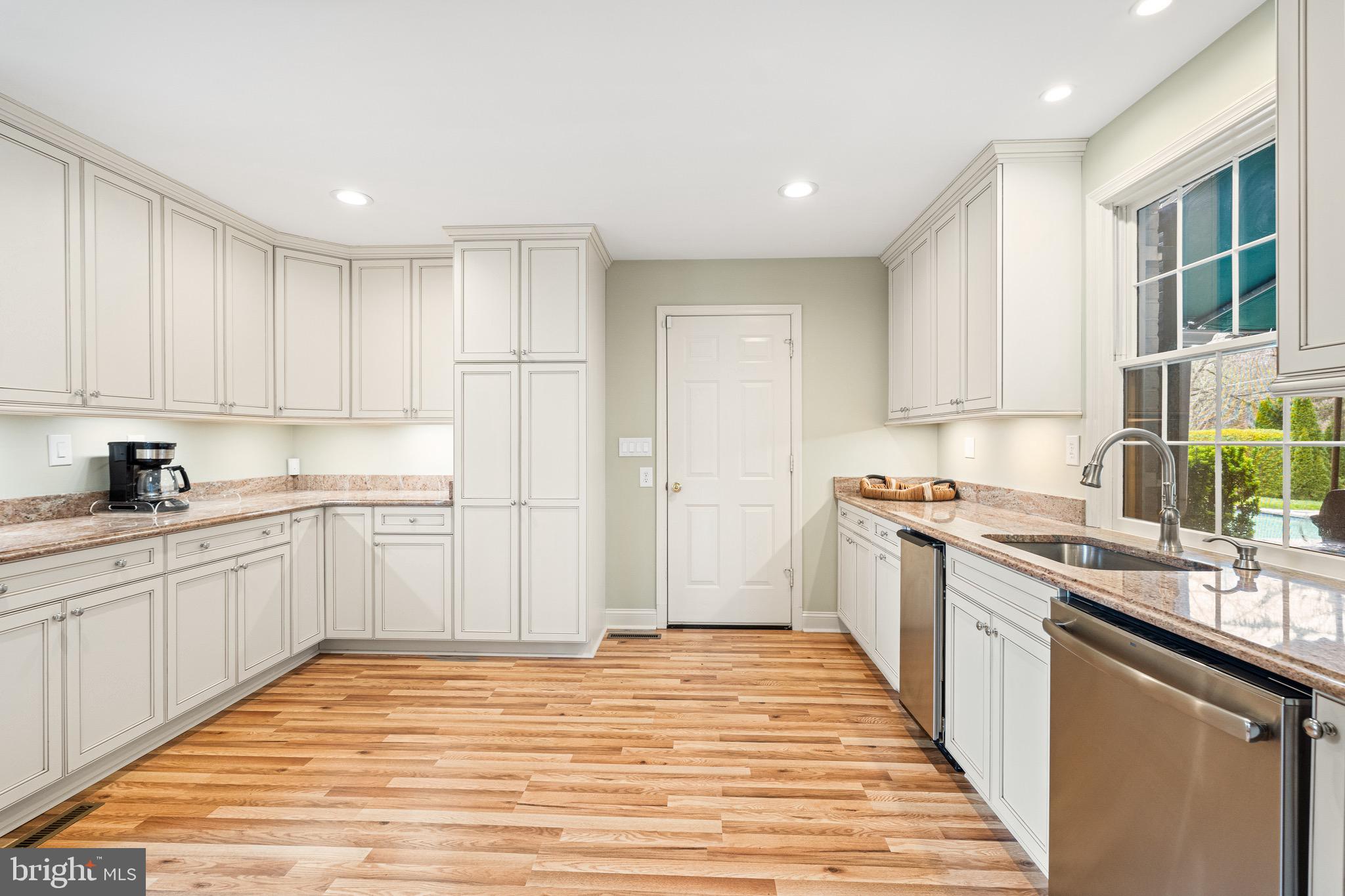 RUXTON - Residential