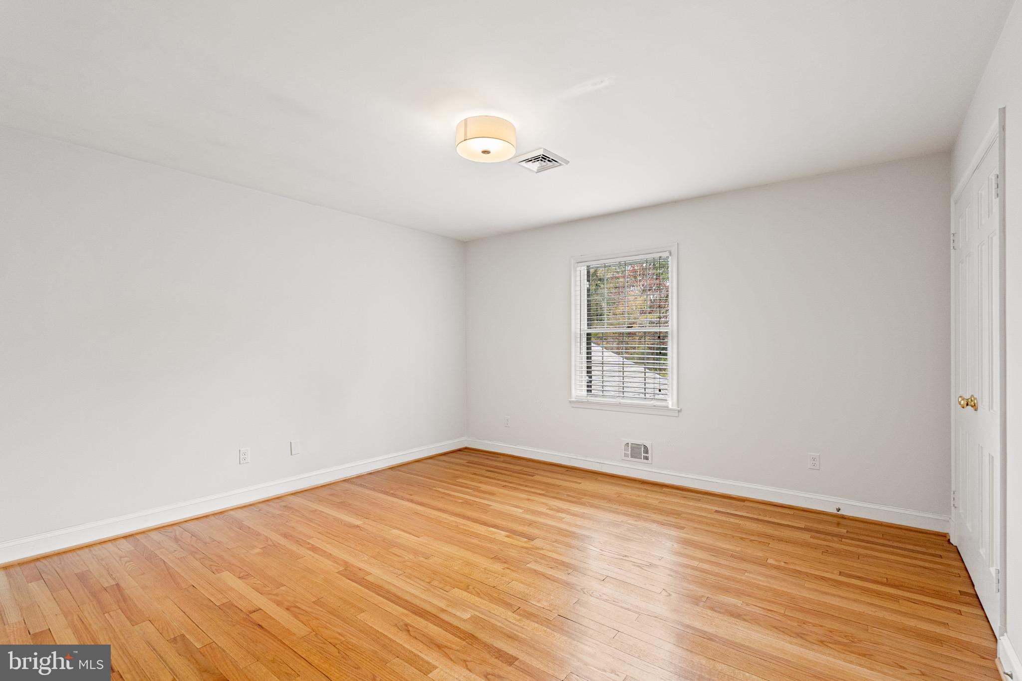 RUXTON - Residential