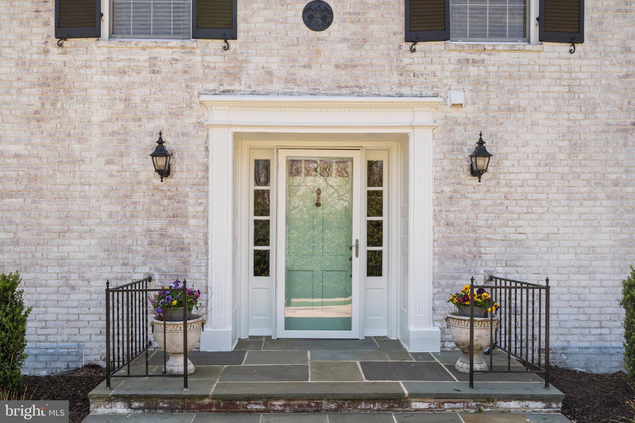 RUXTON - Residential