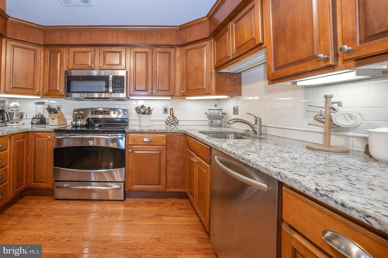 Wayne, Pennsylvania 19087, United States, 2 Bedrooms Bedrooms, ,2 BathroomsBathrooms,Residential,Active,81526