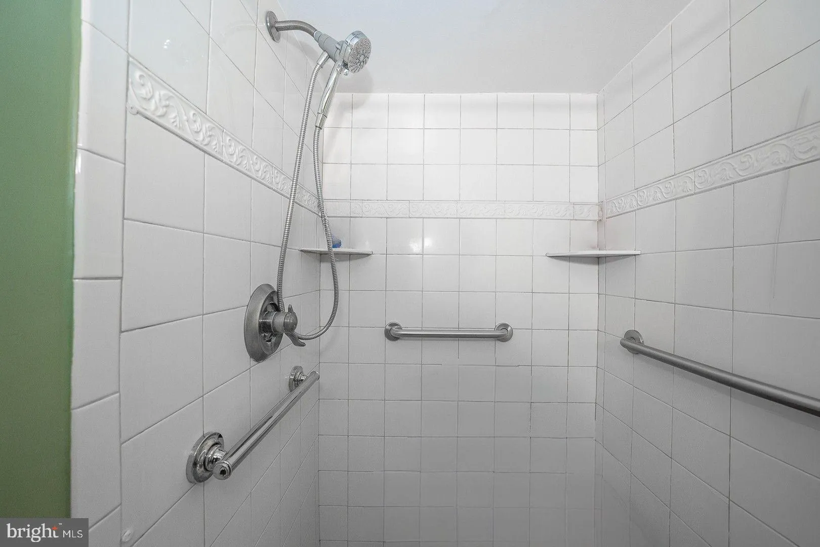 Wayne, Pennsylvania 19087, United States, 2 Bedrooms Bedrooms, ,2 BathroomsBathrooms,Residential,Active,81526