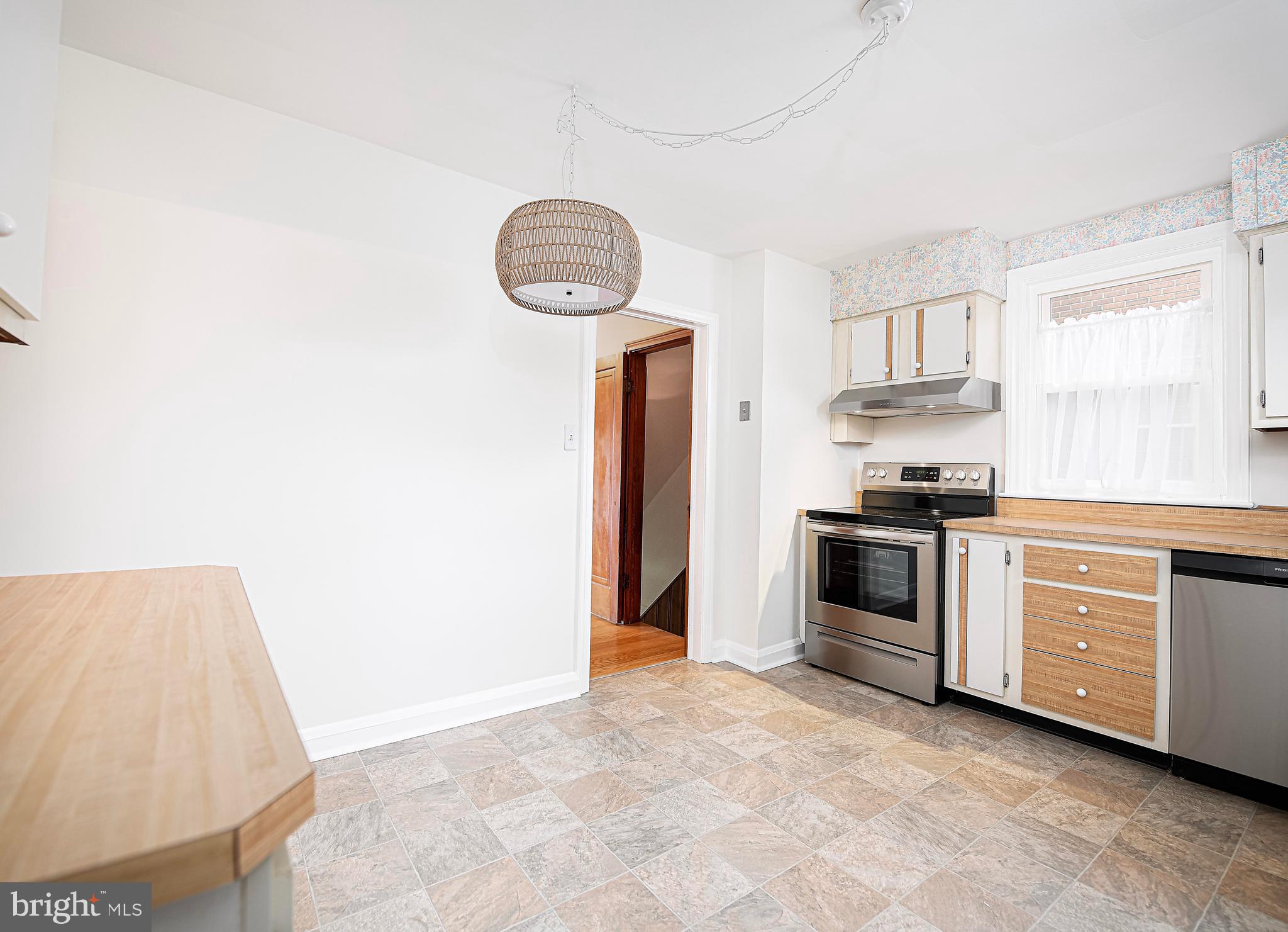 OVERLEA MANOR - Residential